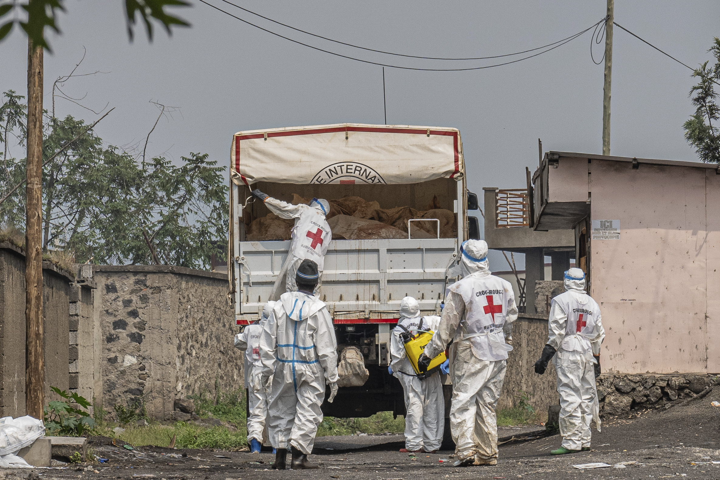 congo un at least 900 bodies recovered in goma