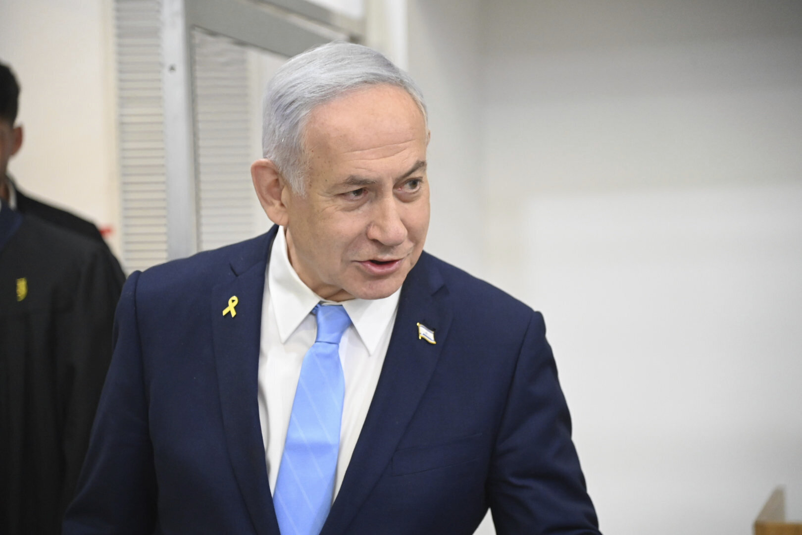 israel netanyahu announces dismissal of shin bet chief