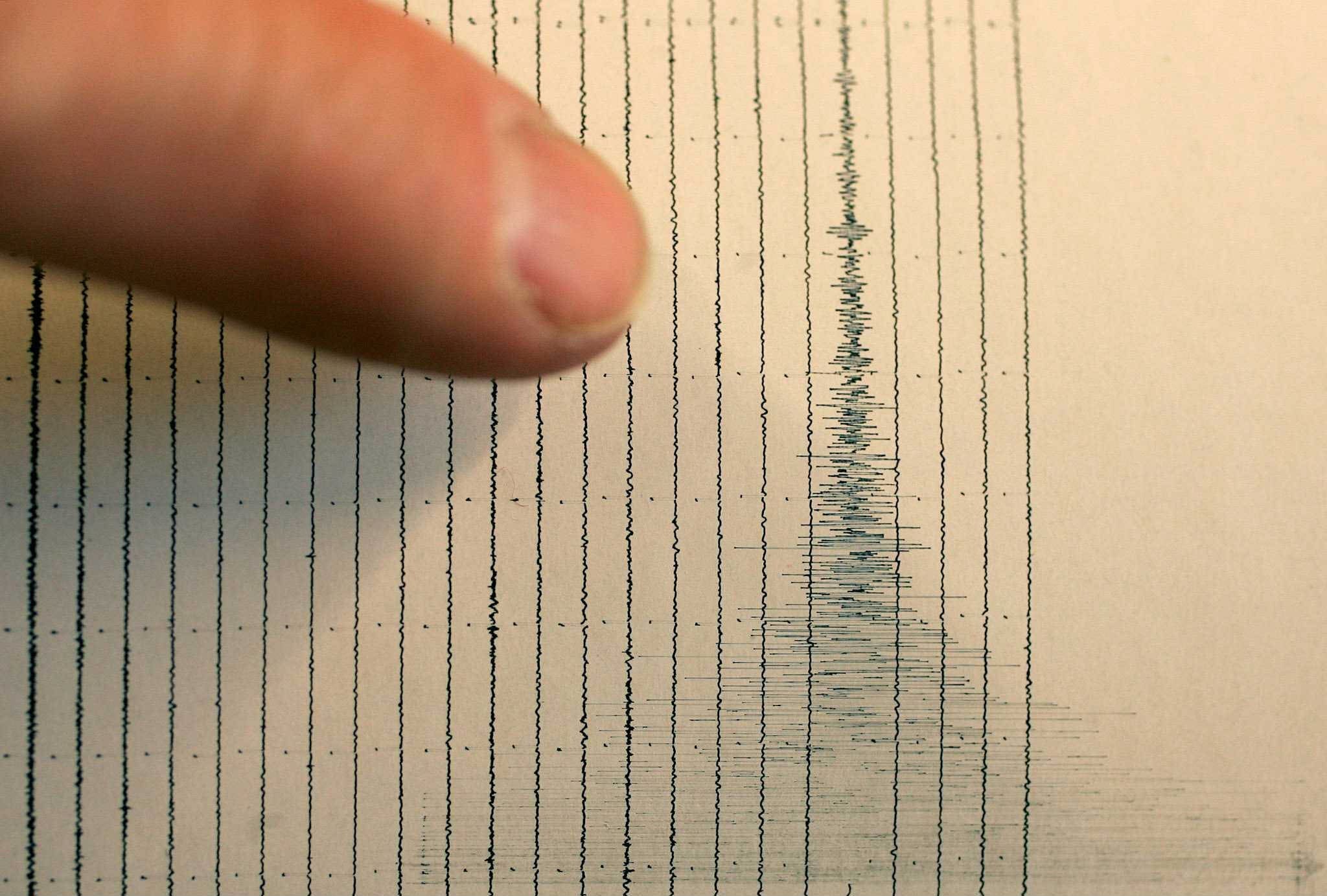 earthquake 3 4 magnitude tremor in the catanzaro area