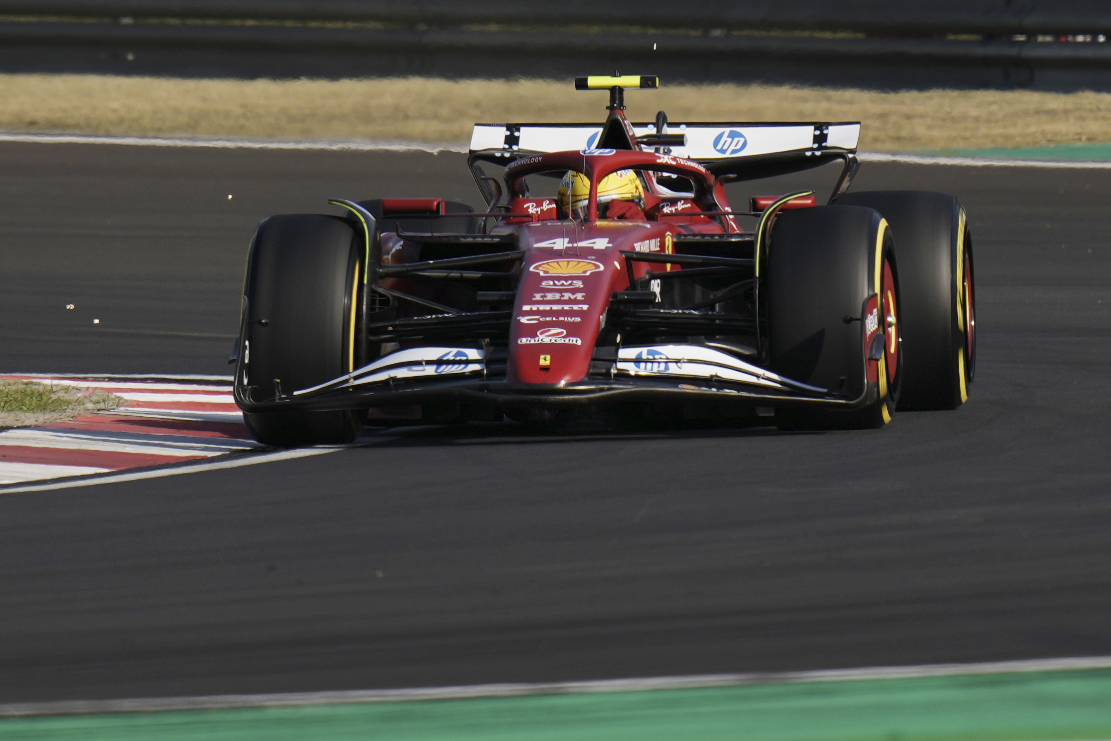 f1 hamilton wins sprint of shanghai gp