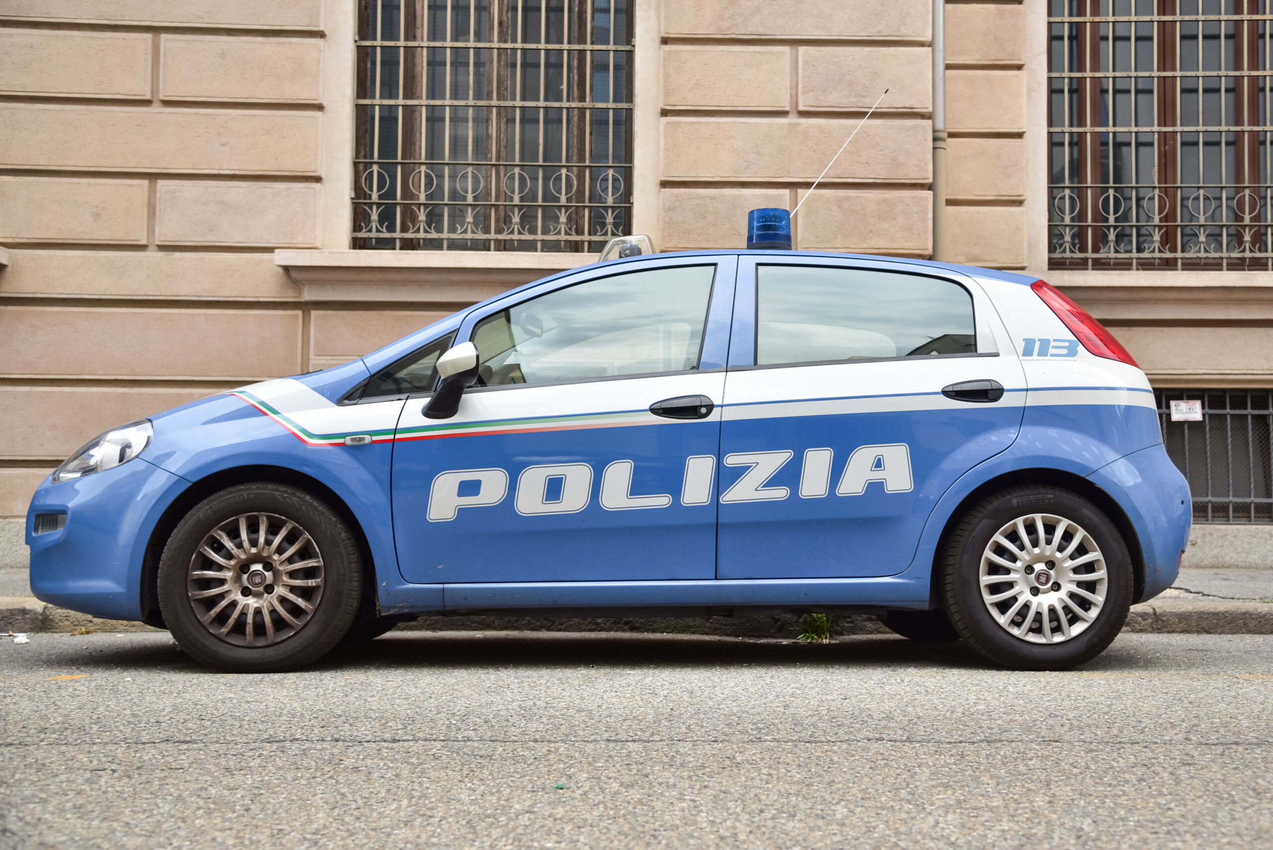 milan delivers pizza and assaults customer 25 year old arrested scaled