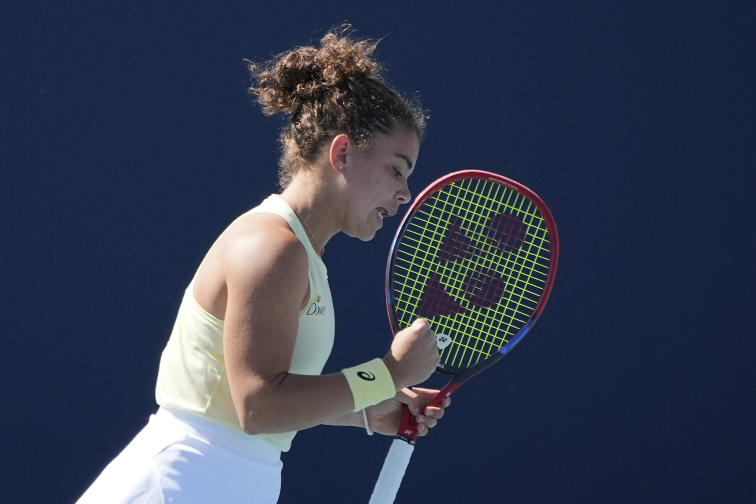 wta miami jabeur retires paolini reaches the round of 16 scaled