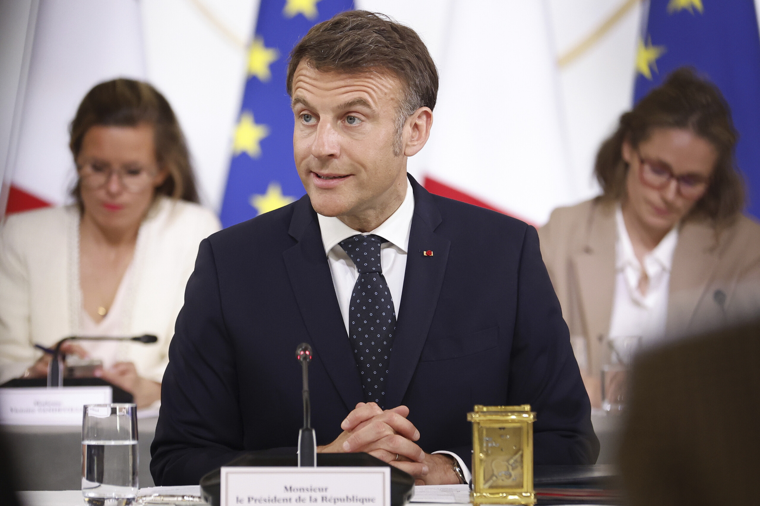 tariffs macron fragile pause europe must be strong to protect itself scaled