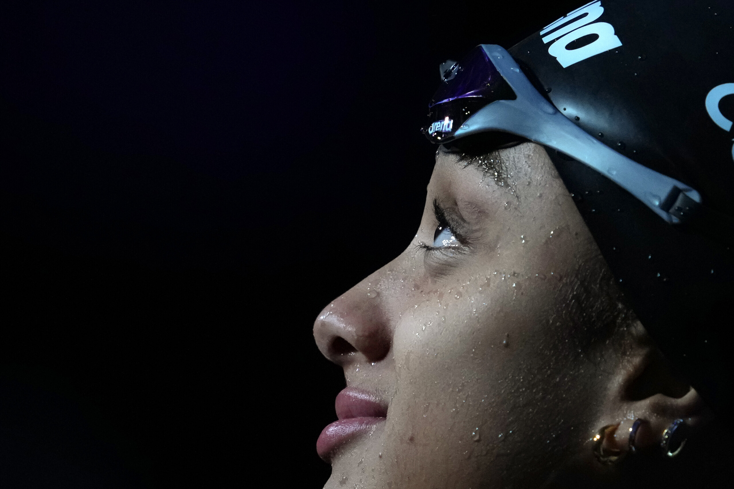 swimming sara curtis flies to the usa im going to study at the university of virginia scaled