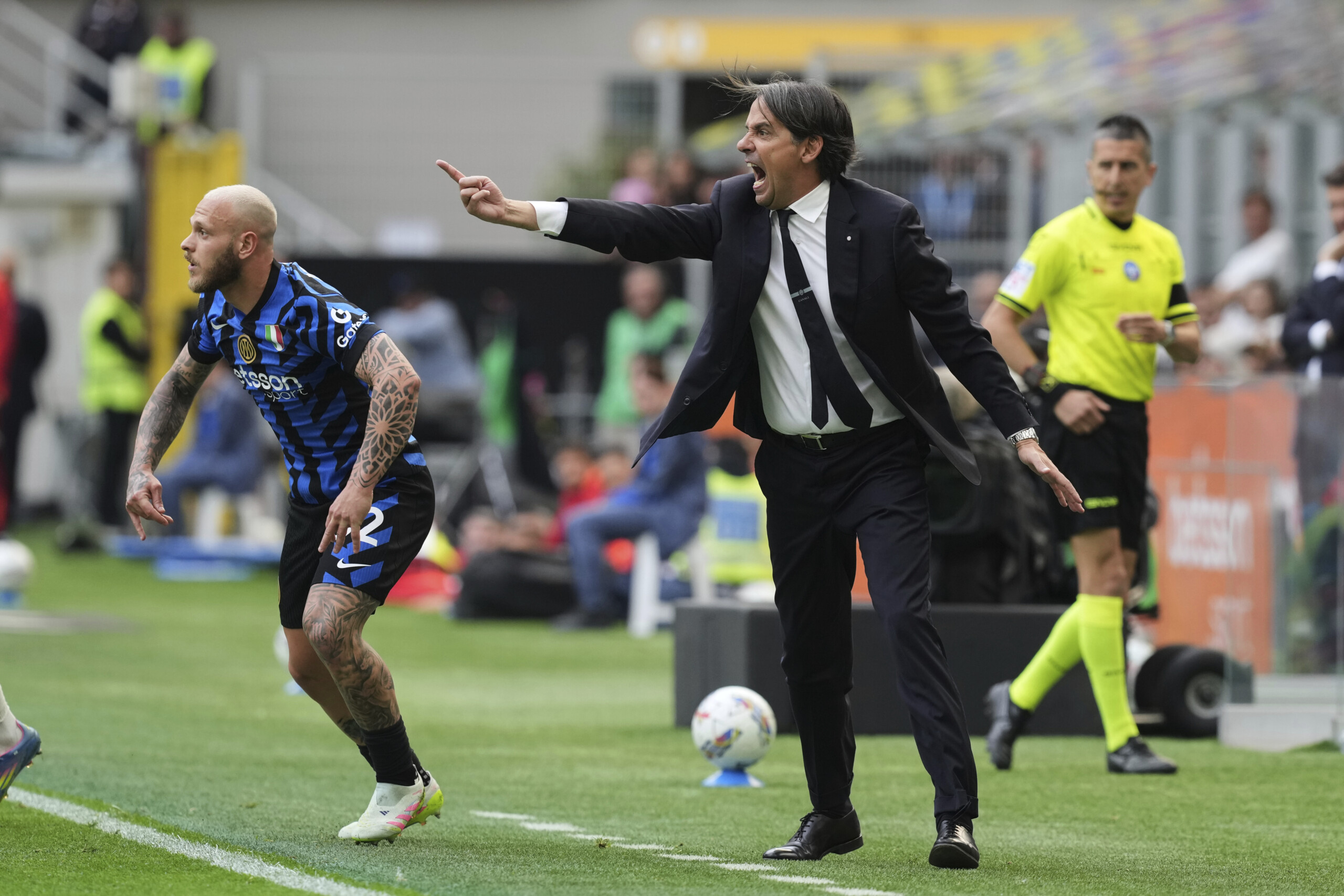 champions league inter heading to barcelona blackout doesnt change the schedule for now scaled