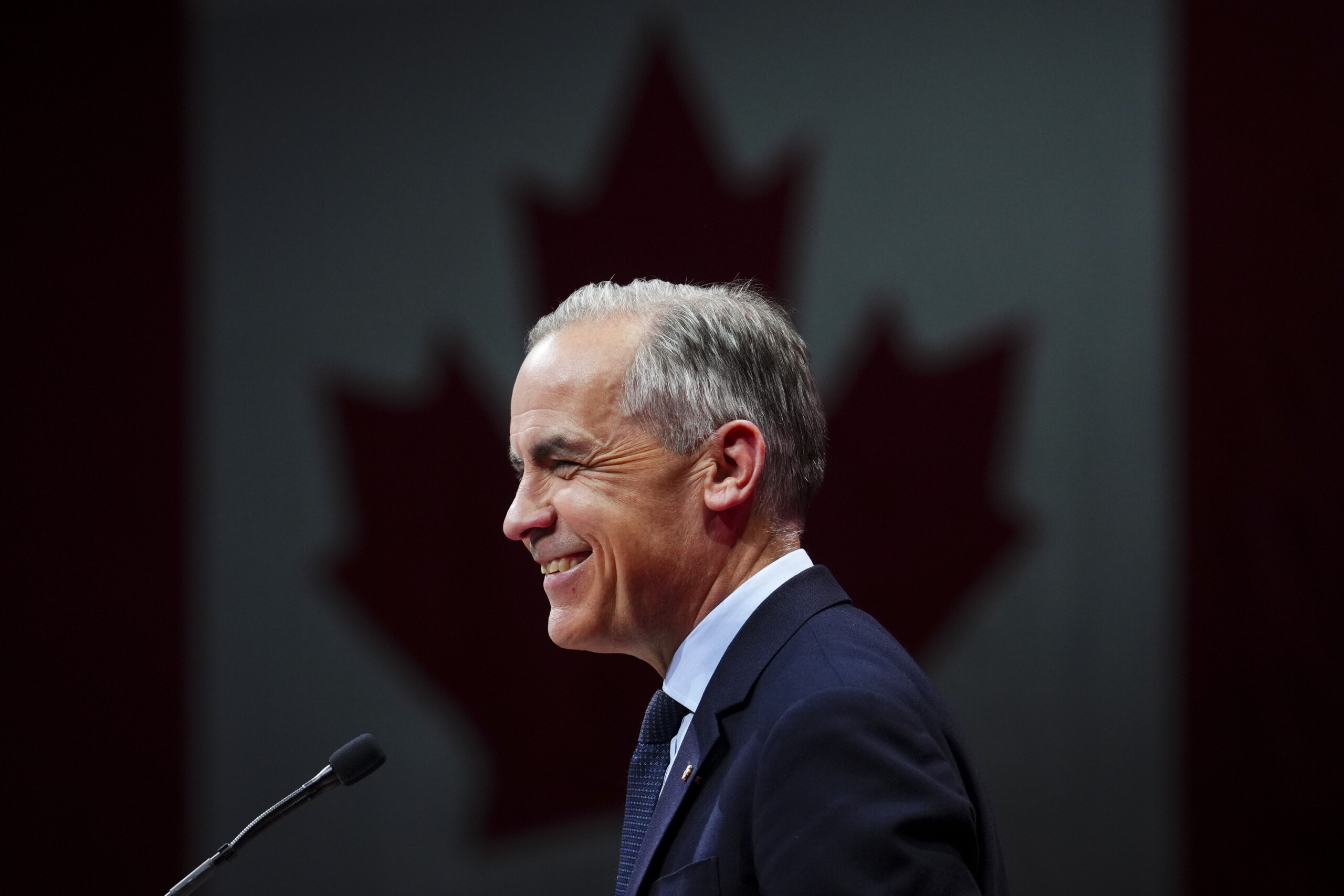 canada carney tuesday with trump at the white house scaled