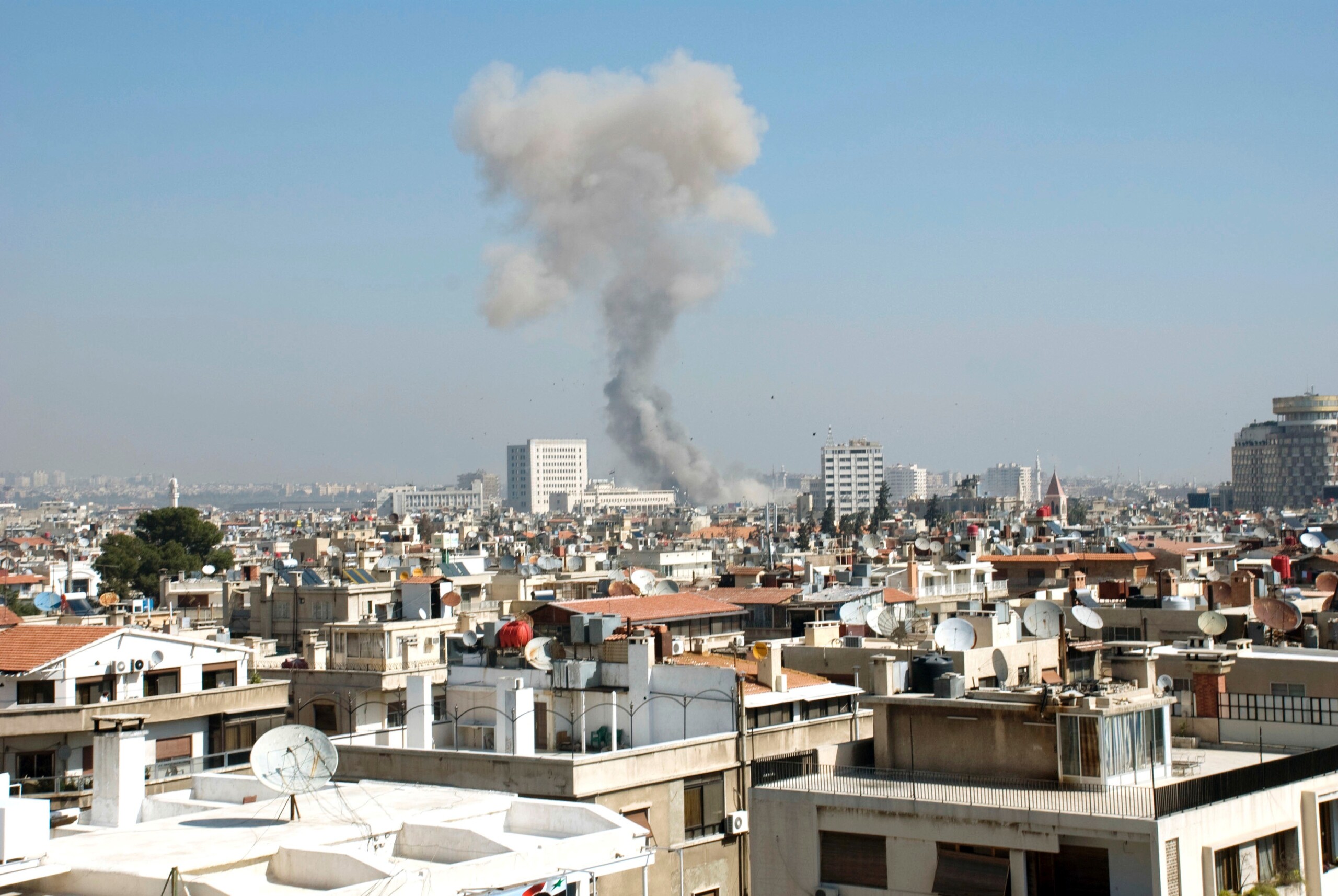 syria israel launched over 20 airstrikes across the country scaled