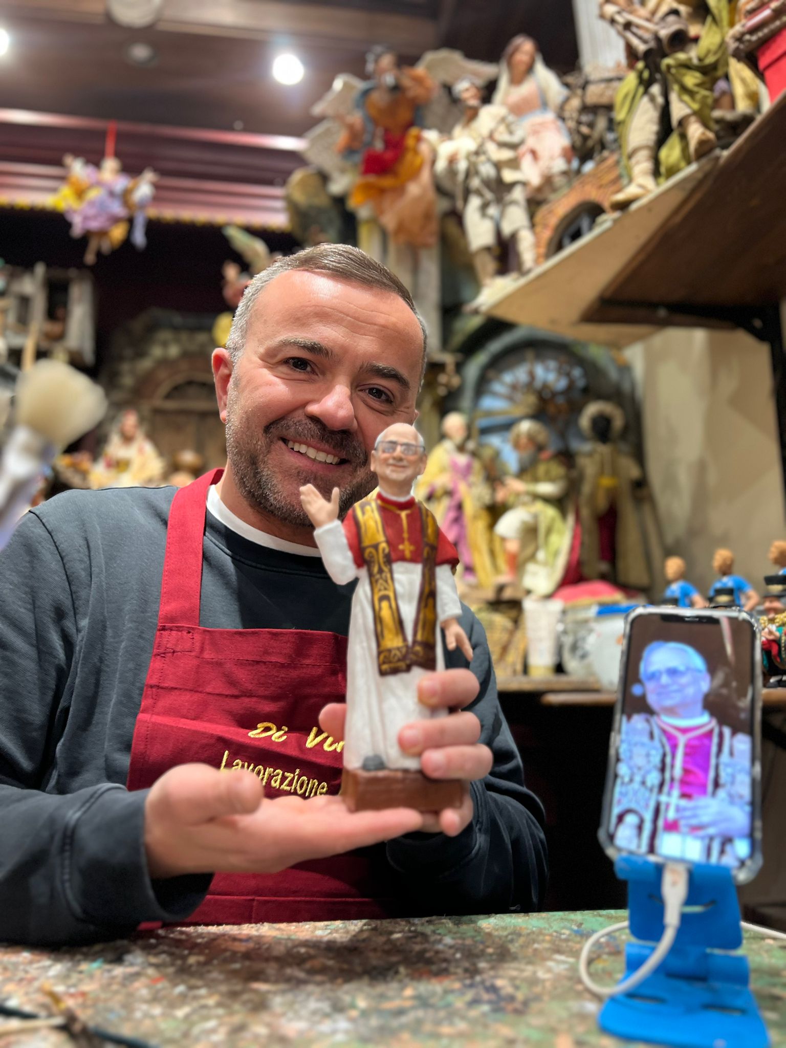 pope leo xiv joins the nativity scene figurine unveiled in san gregorio armeno
