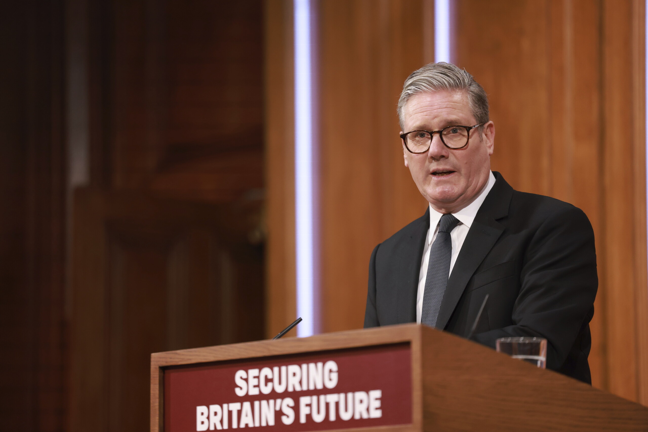 united kingdom starmer launches immigration plan we will regain control of our borders scaled