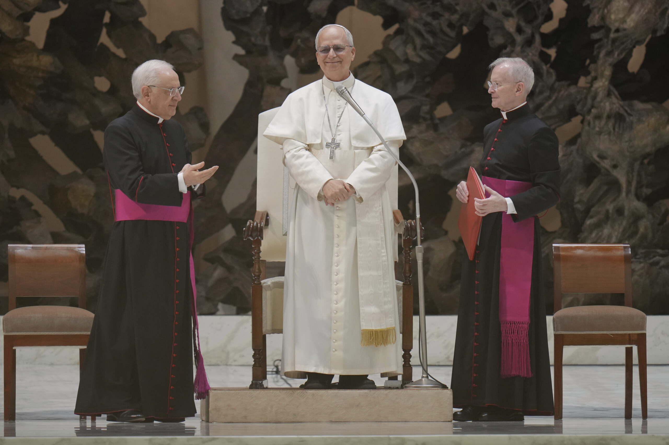 pope leo xiv makes surprise visit to augustinians attends mass and lunch with them scaled