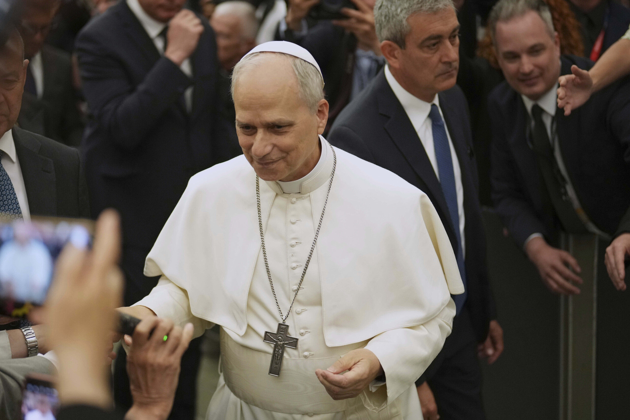 pope von der leyen to attend enthronement mass of leo xiv on sunday scaled