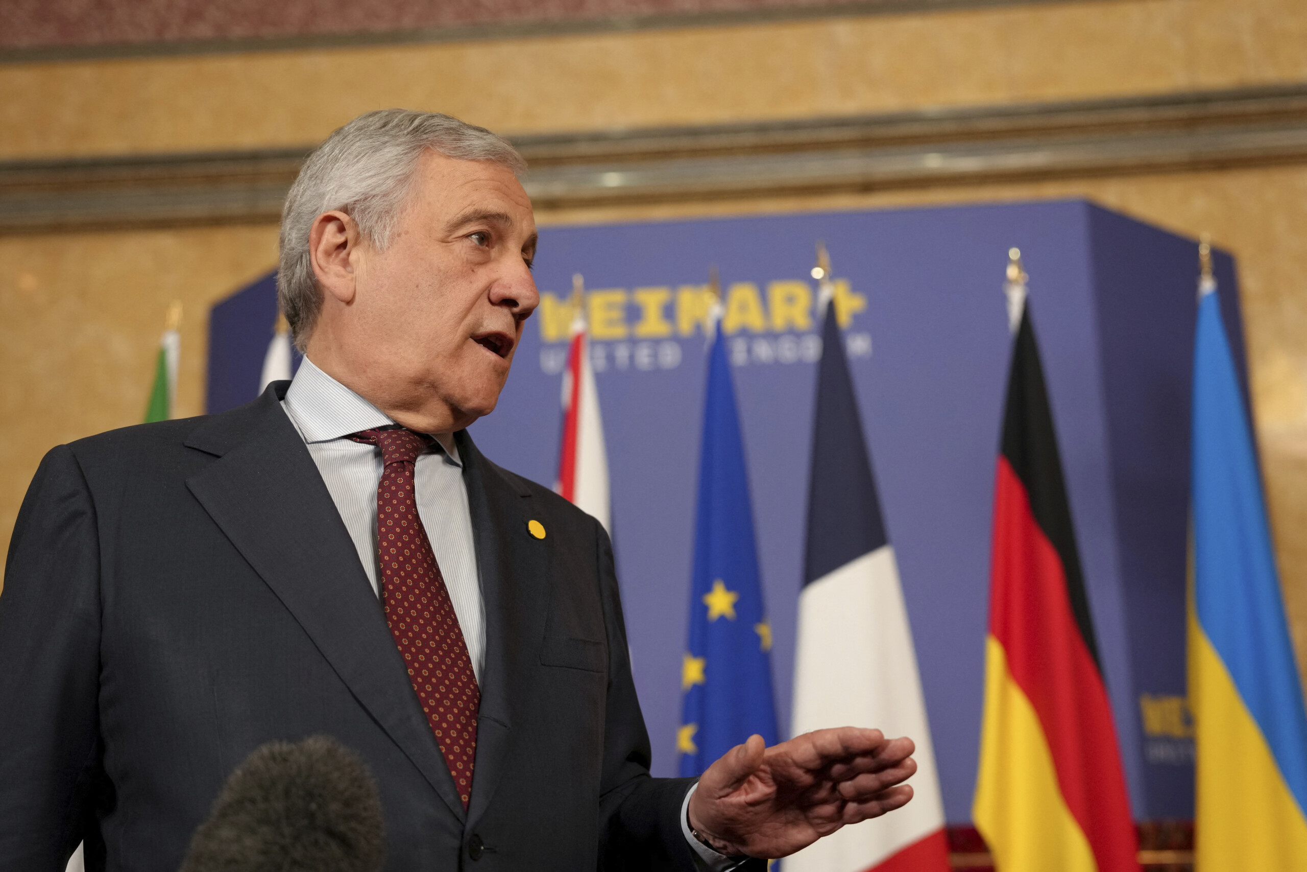 ukraine tajani putin is trying to delay the ceasefire as much as possible scaled