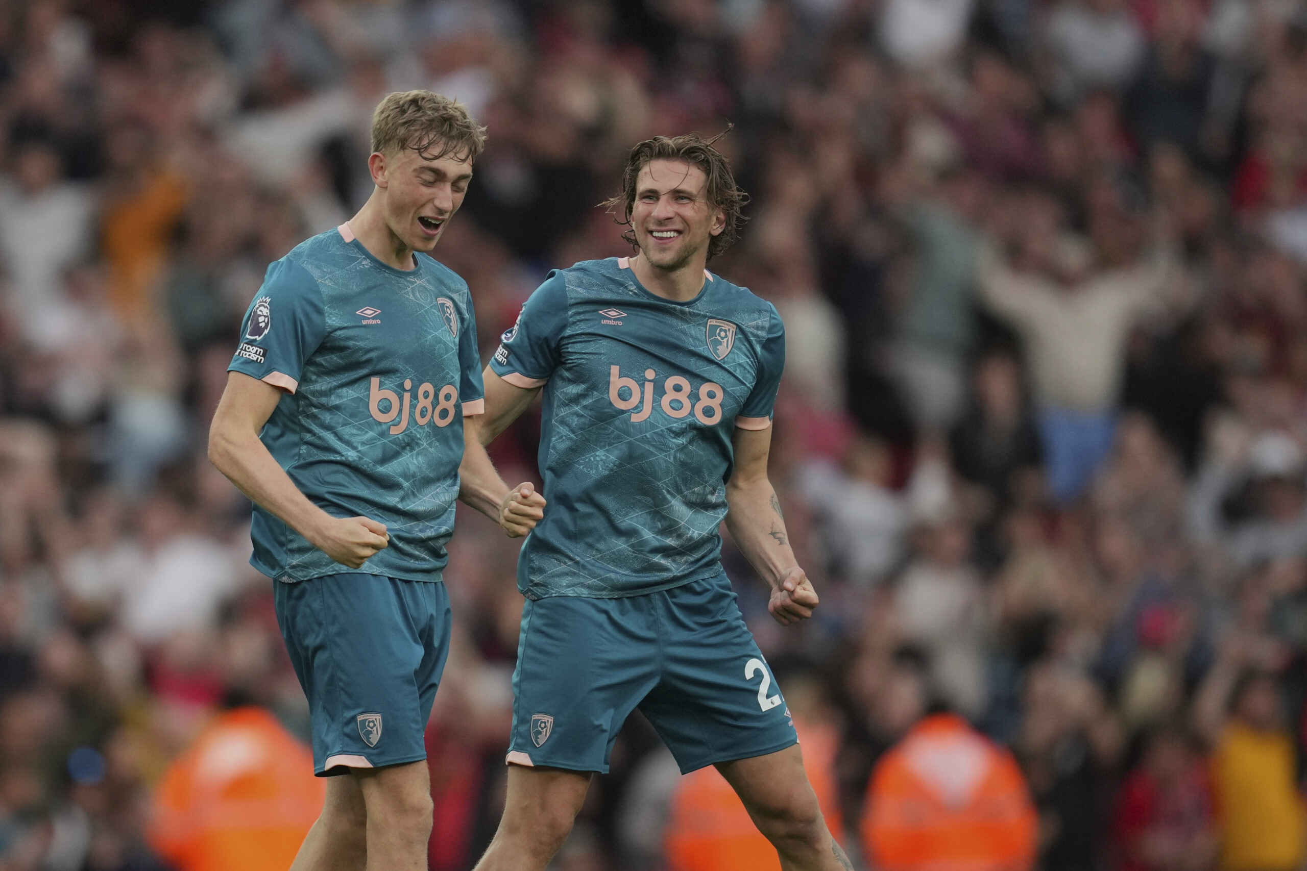 football real madrid officially signs former juventus player huijsen scaled