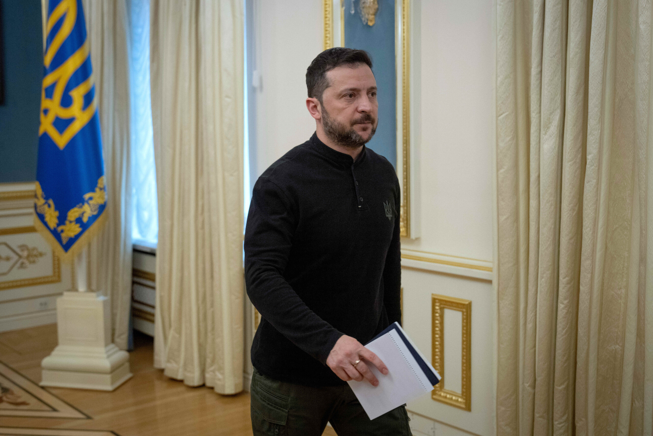 pope leo xiv zelensky arrives in rome scaled