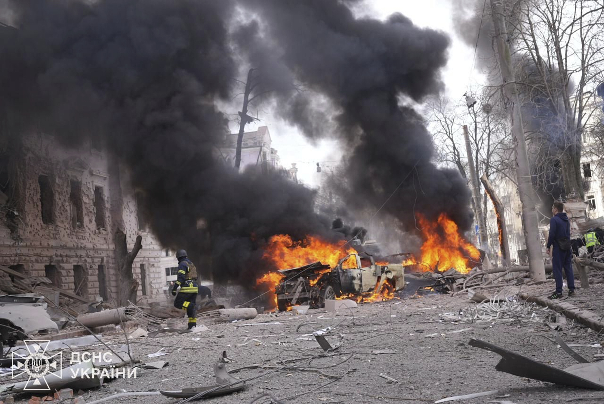 ukraine russian drone strikes bus in sumy killing nine civilians