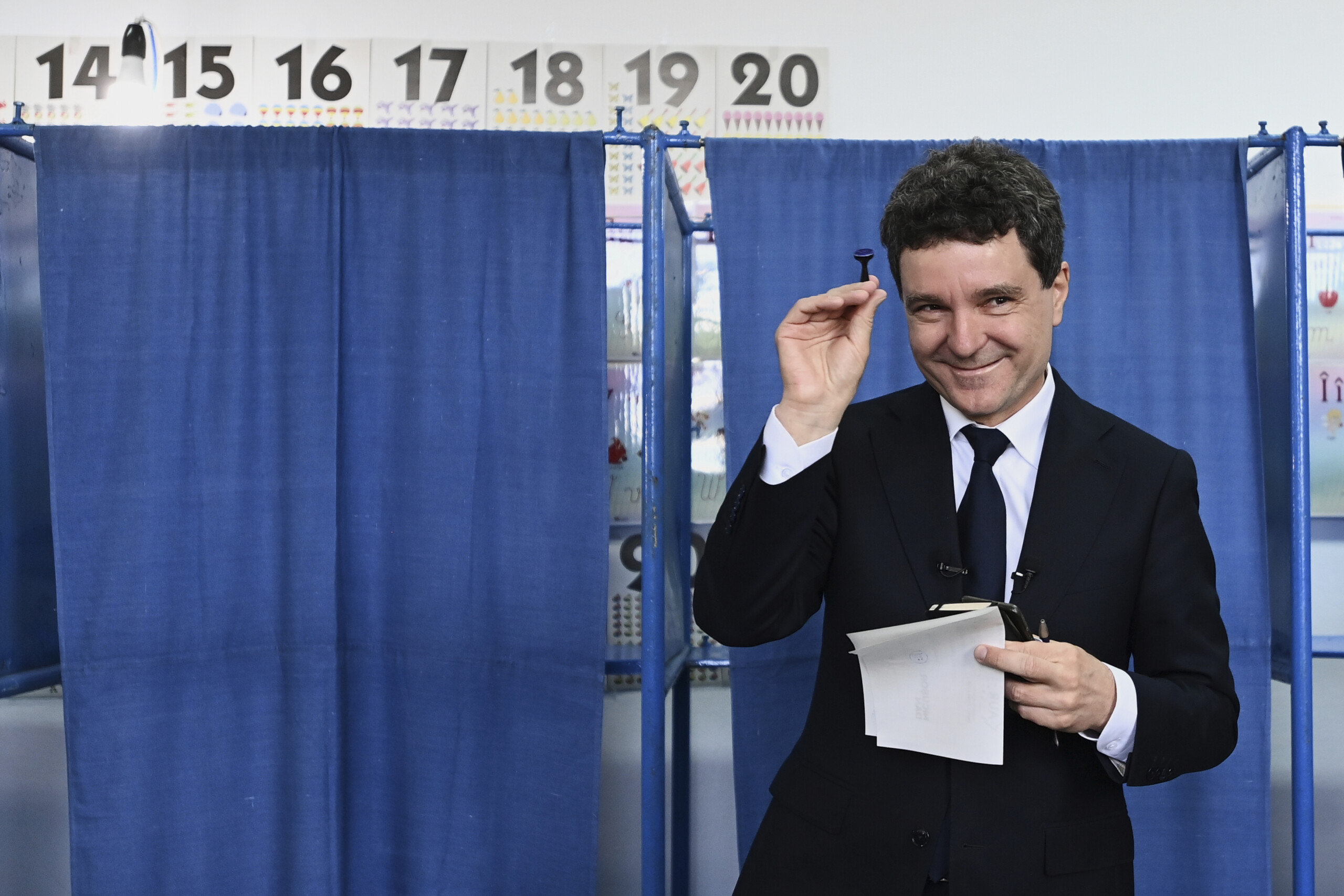 romania runoff pro european dan leads in exit polls scaled