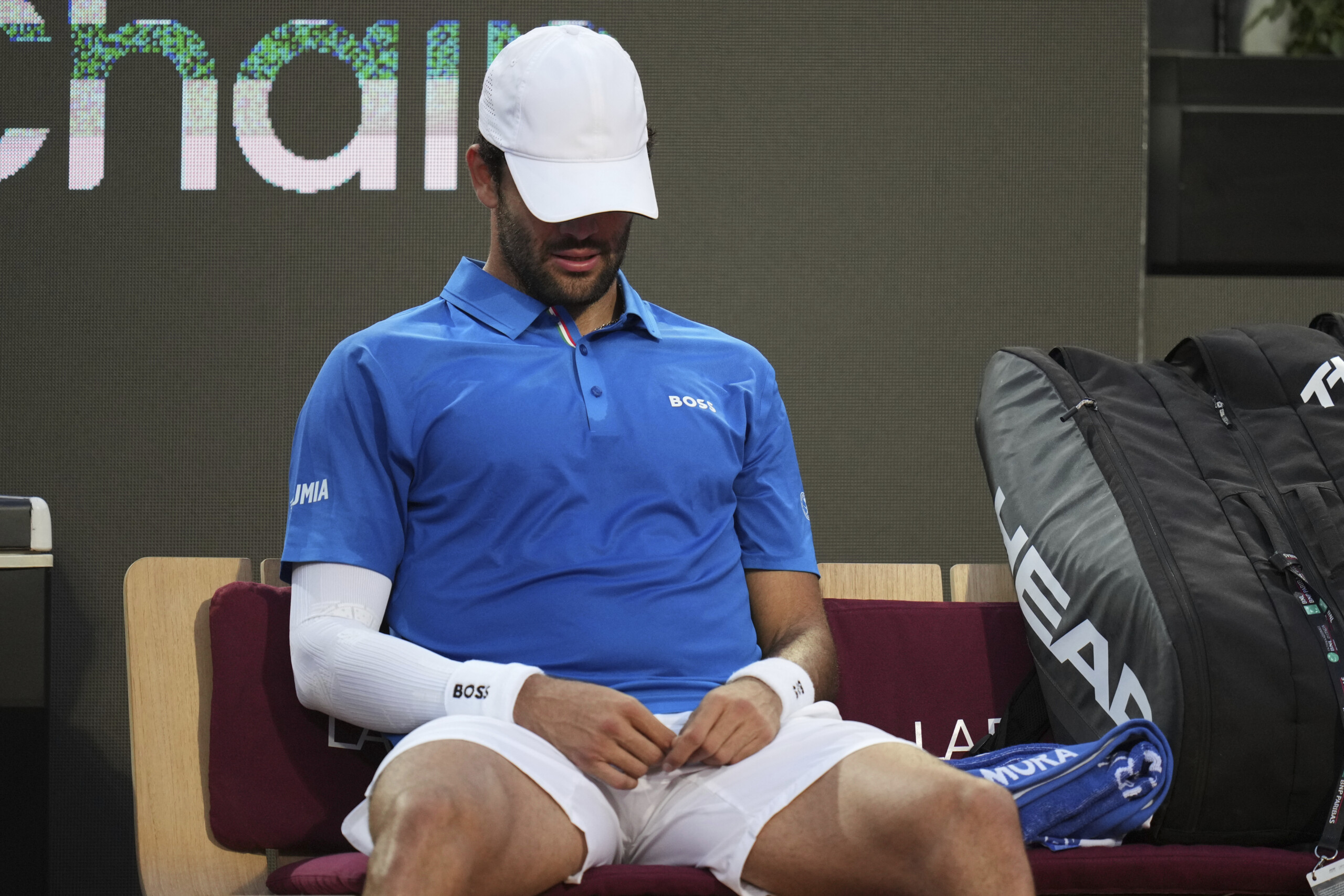 roland garros berrettini officially withdraws due to abdominal injury scaled