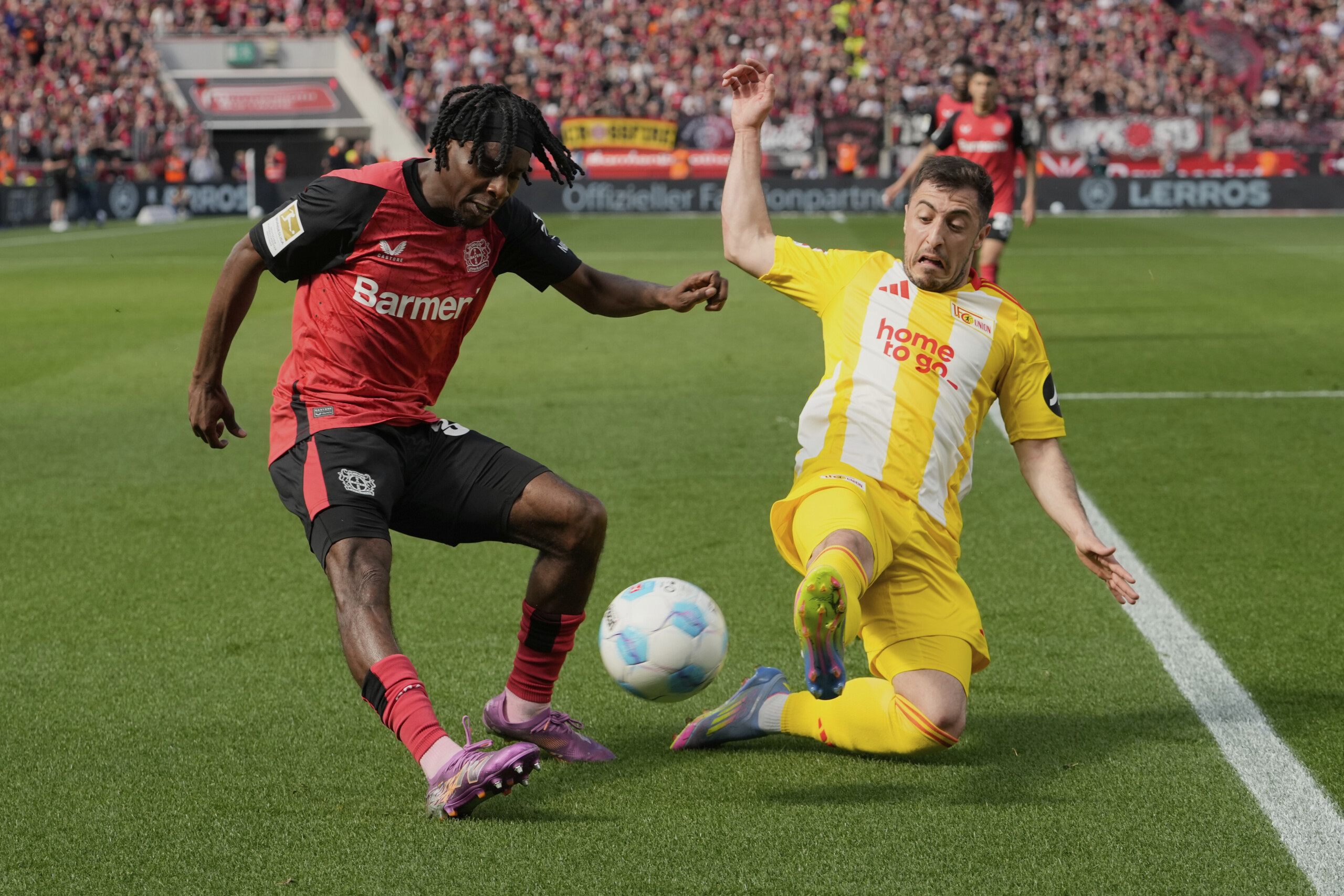 liverpool officially signs frimpong from bayer leverkusen scaled