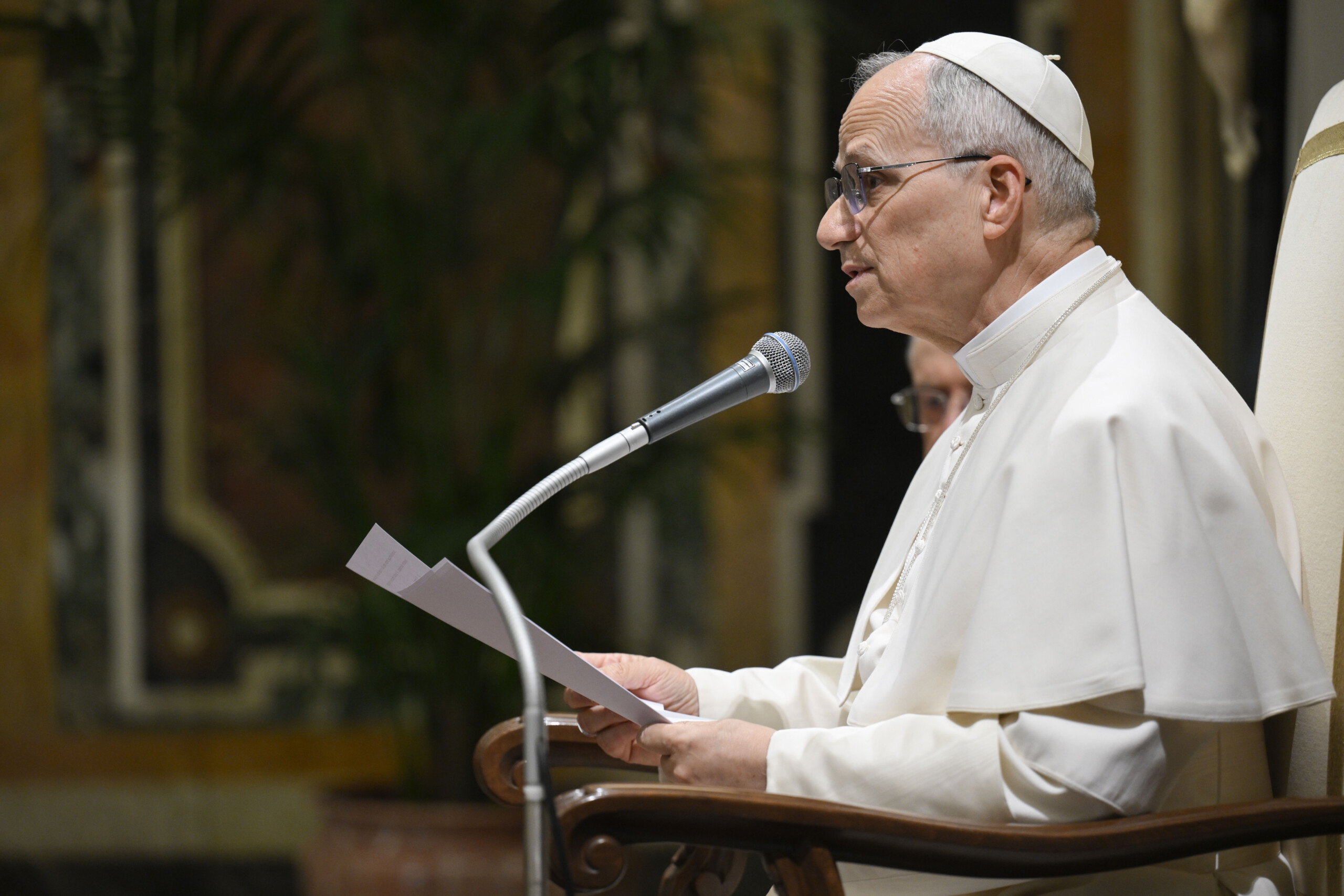 pope marriage is not an ideal but the standard of true love between man and woman scaled