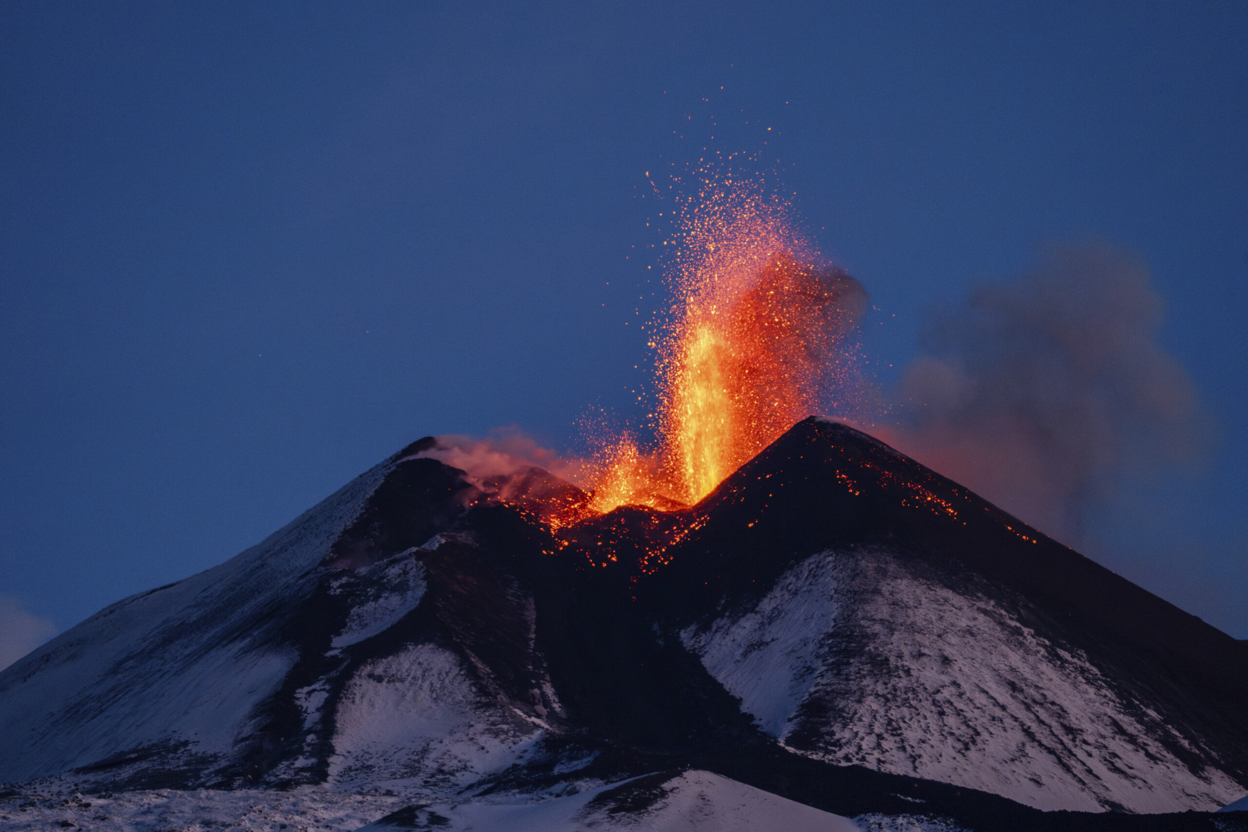 etna collapse of southeast crater flank high column of smoke scaled
