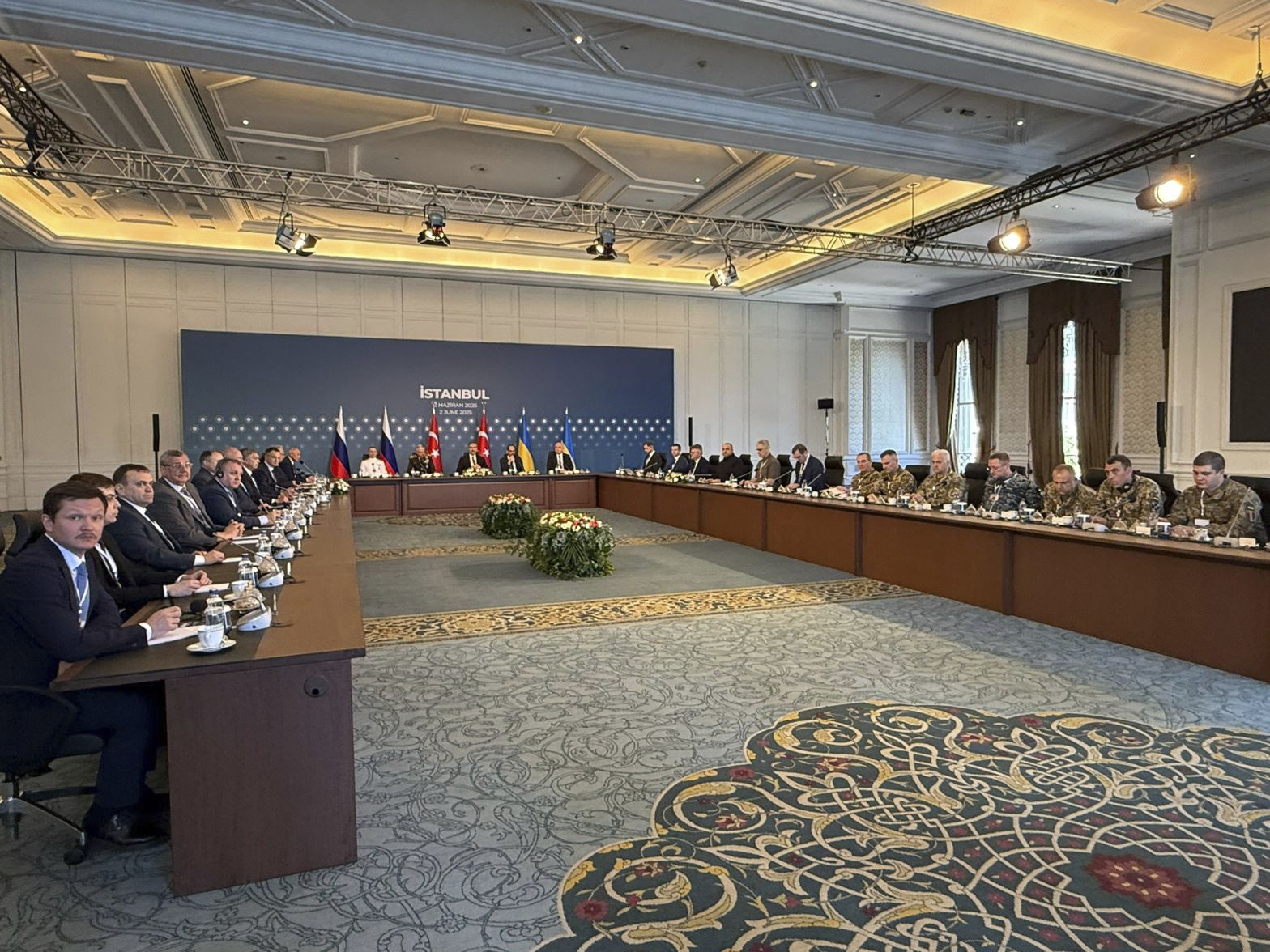 ukraine kiev moscow asked for new round of talks by june and meeting between leaders
