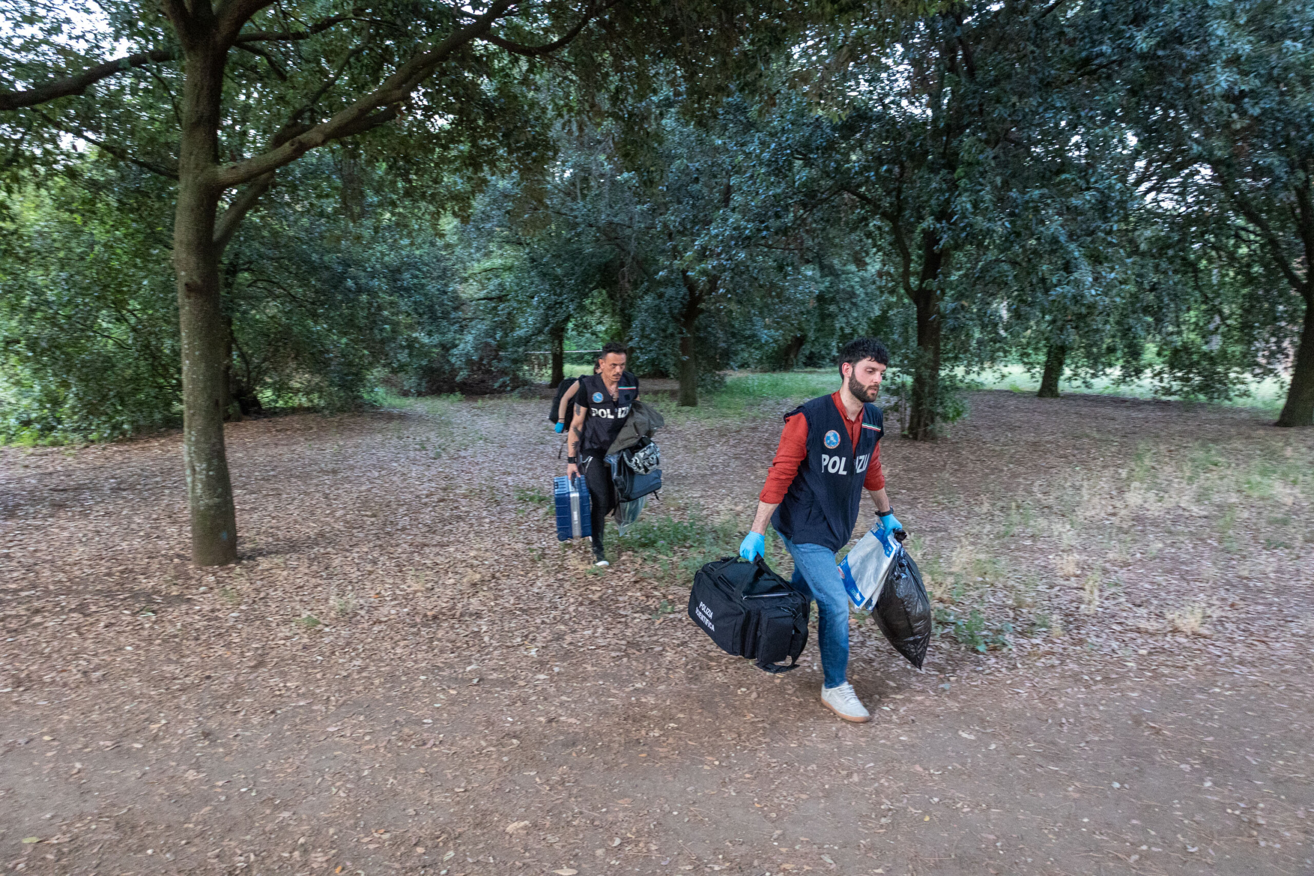 rome body of woman found in bag at villa pamphili was decomposing scaled