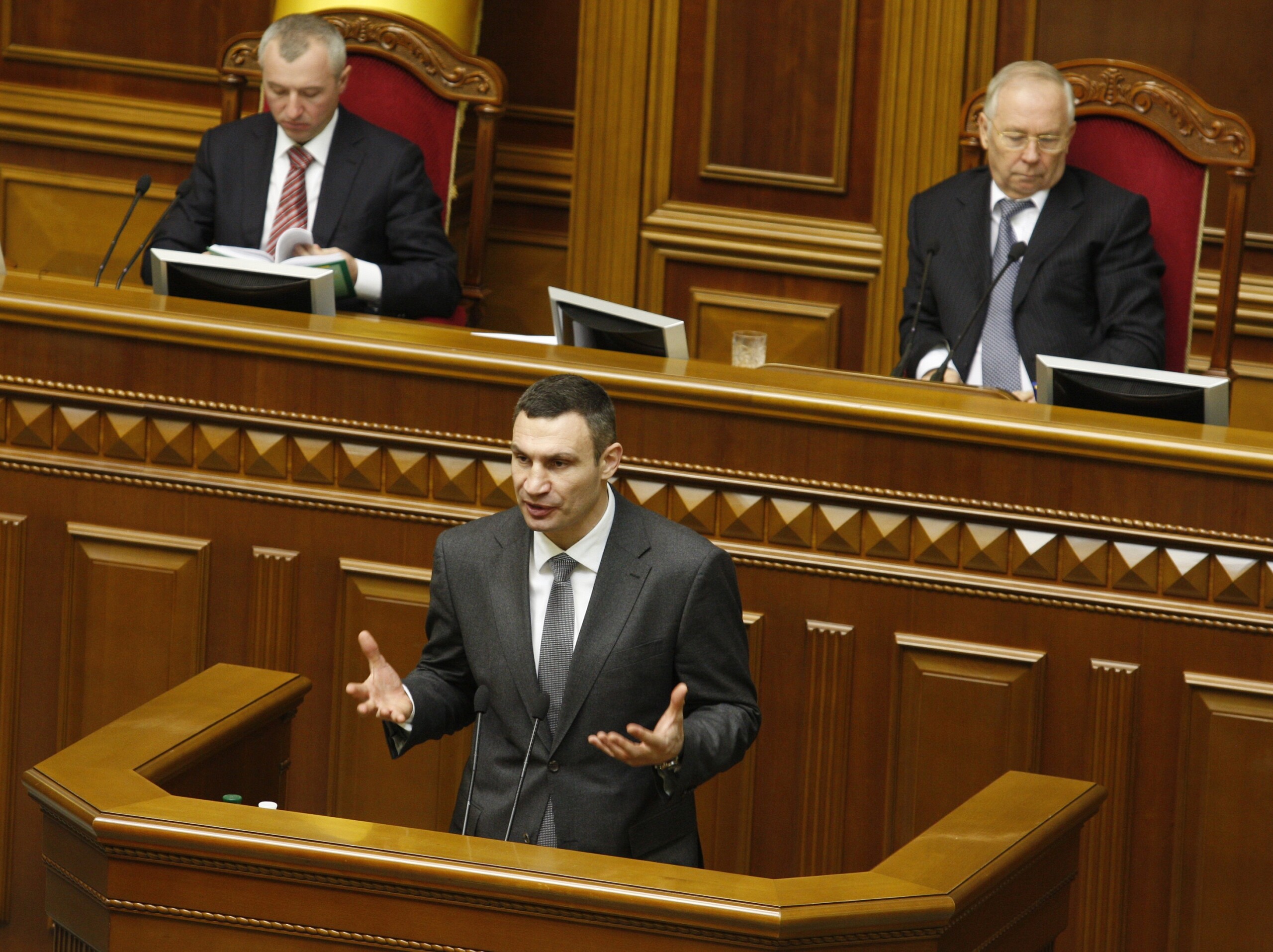 ukraine klitschko war between democracy and dictatorship usa must take a side scaled