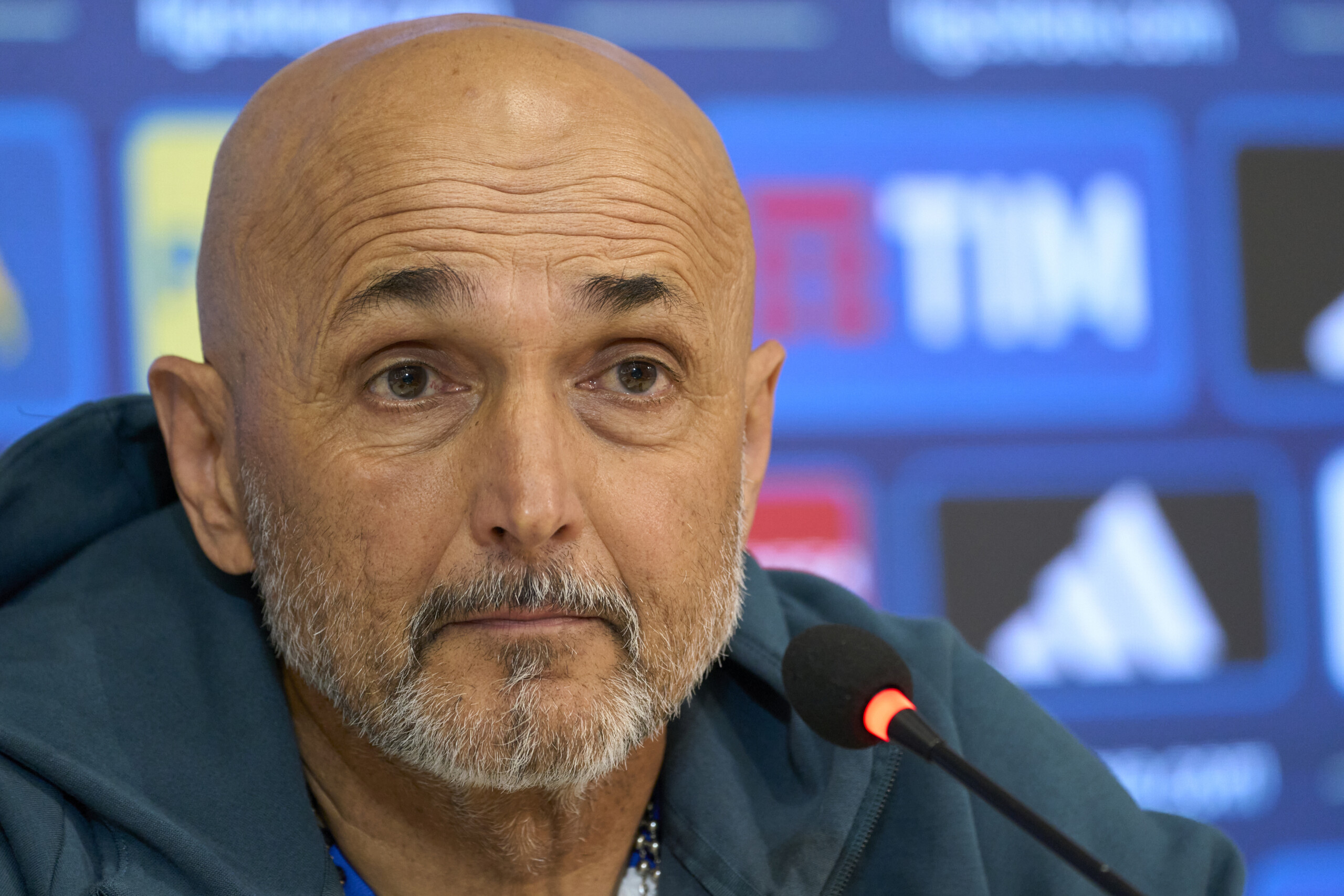 national team spalletti leaves press conference visibly moved scaled
