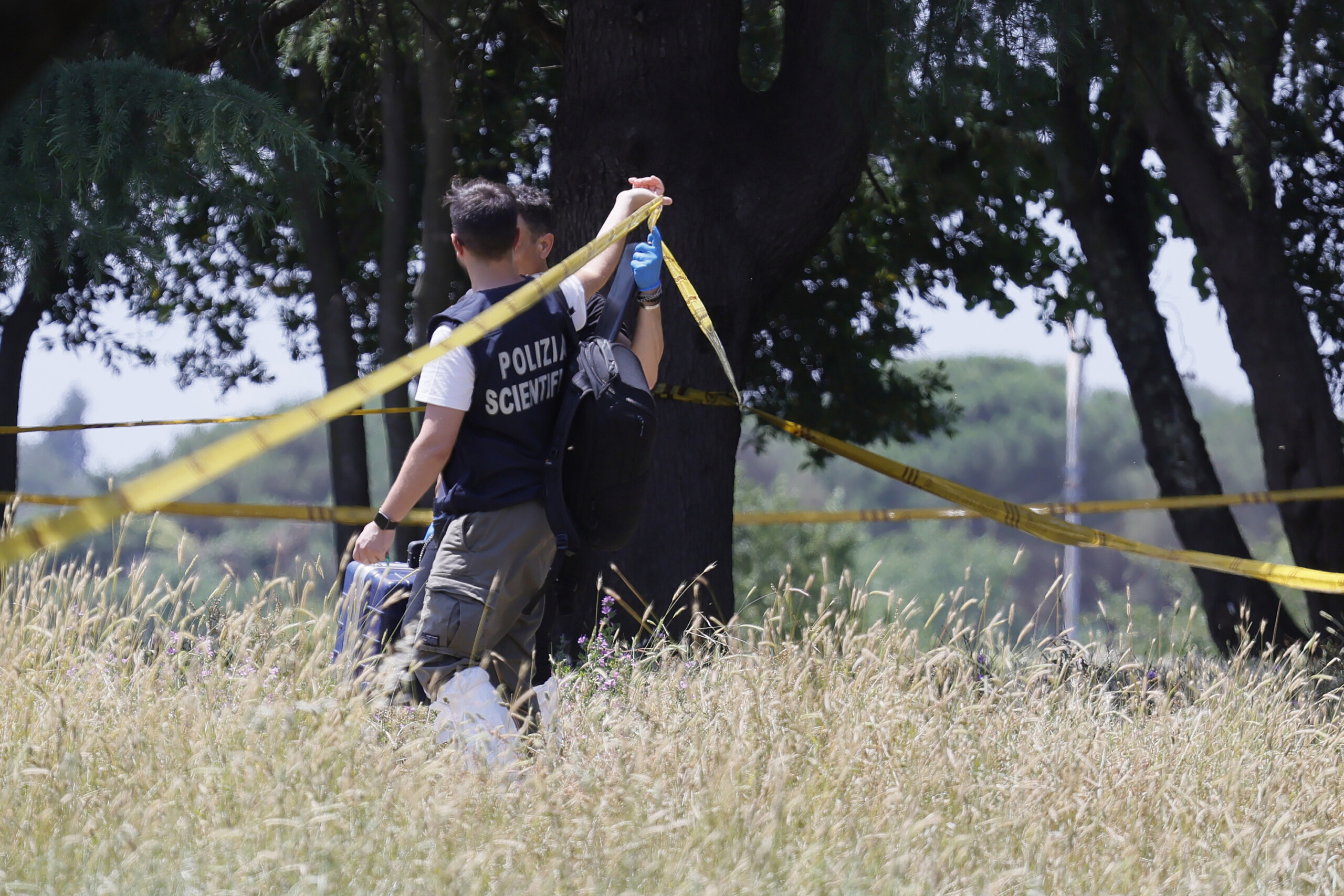rome girl found dead with mother in villa pamphili strangulation suspected scaled