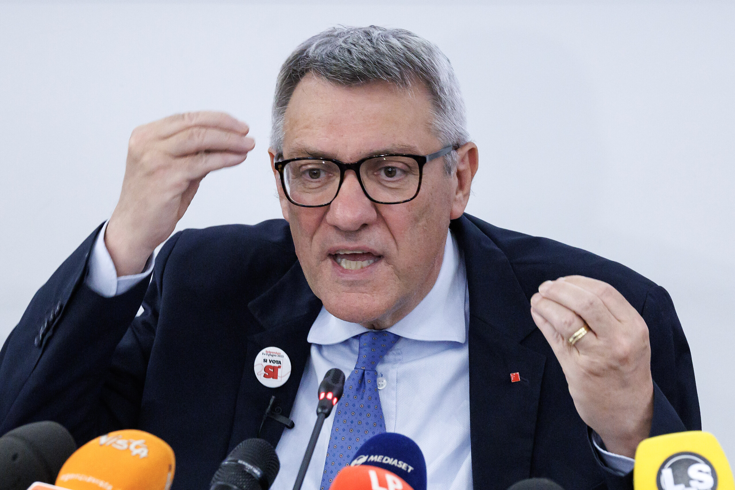 landini they want to prosecute those who work and demonstrate peacefully scaled