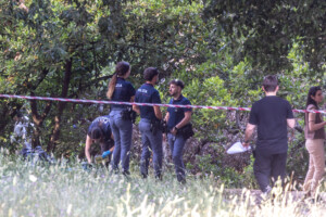 rome mother and daughter killed in villa pamphili search underway for a roman residence