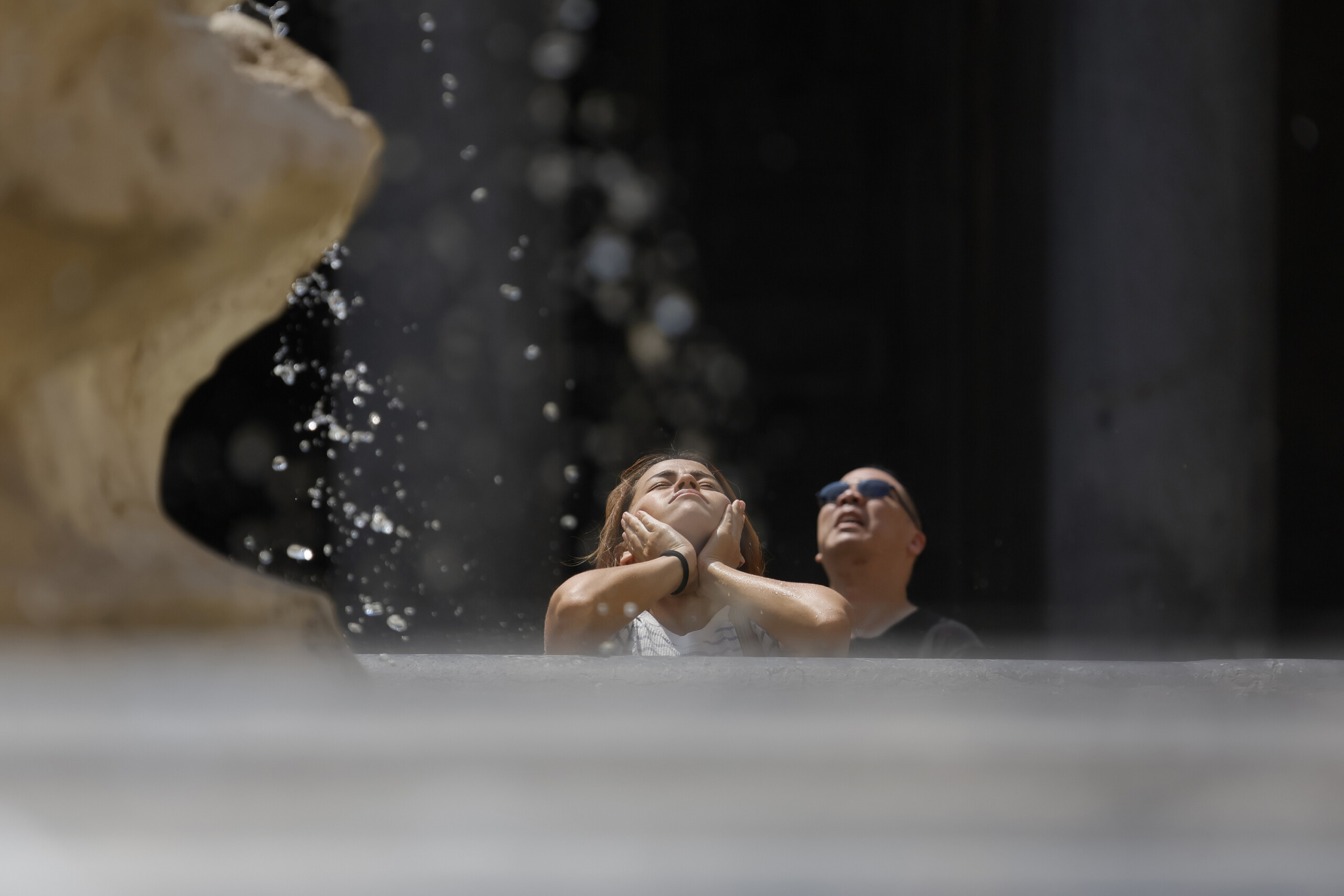 heatwave alert in rome temperatures more than double those in the rest of italy scaled