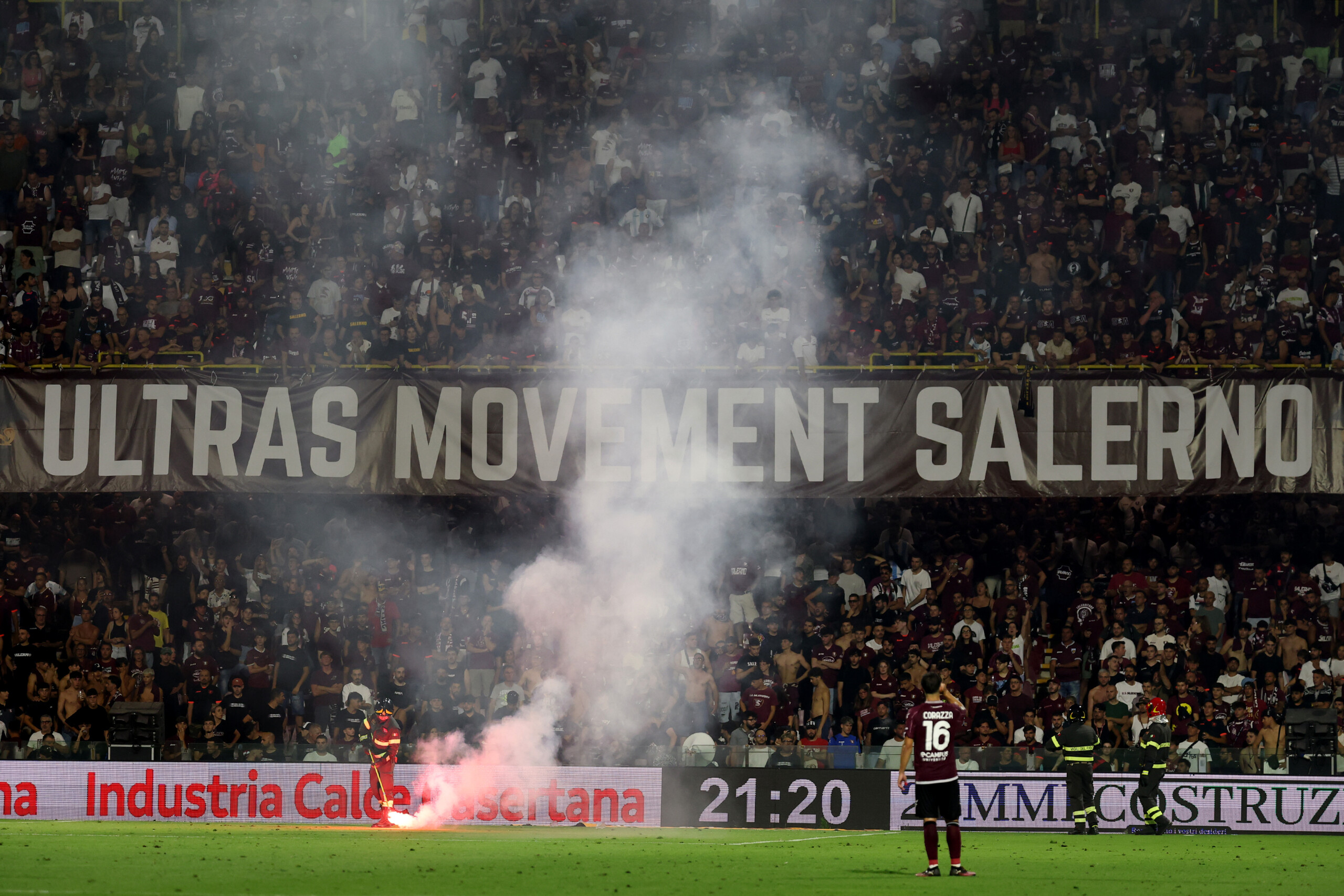 football clashes between salernitana and sampdoria four arrests scaled