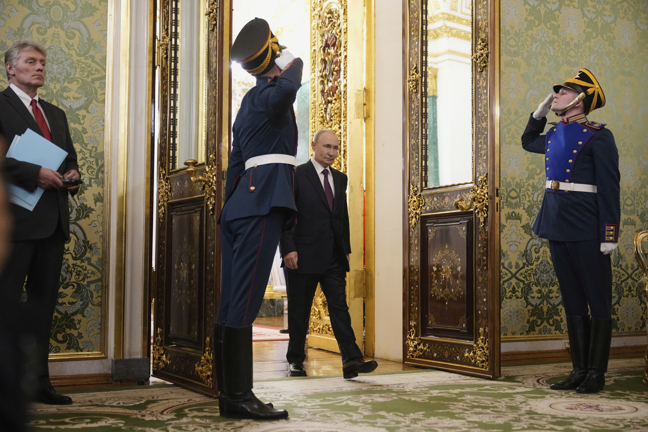 ukraine kremlin impossible to force us to negotiate through sanctions scaled
