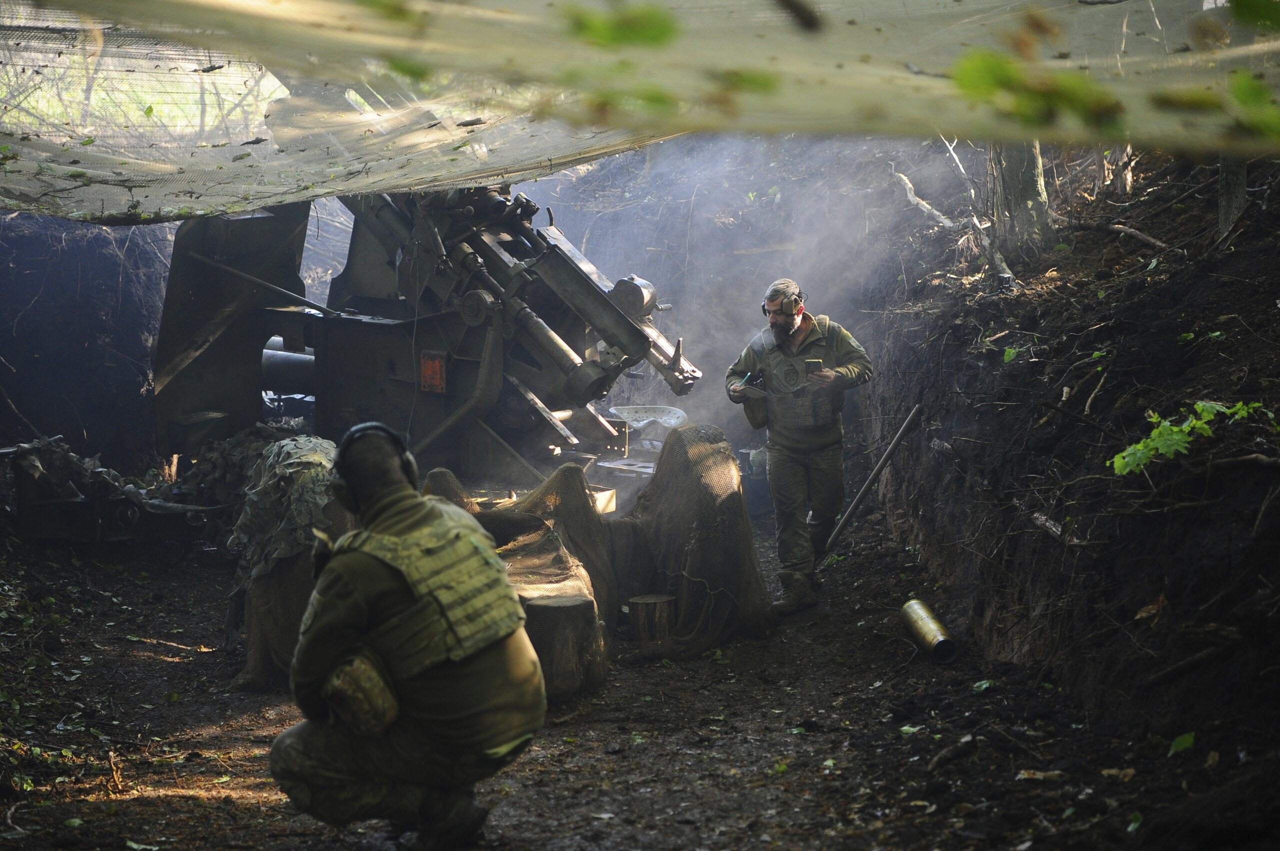 ukraine russia gathers 50000 soldiers around the city of sumy scaled