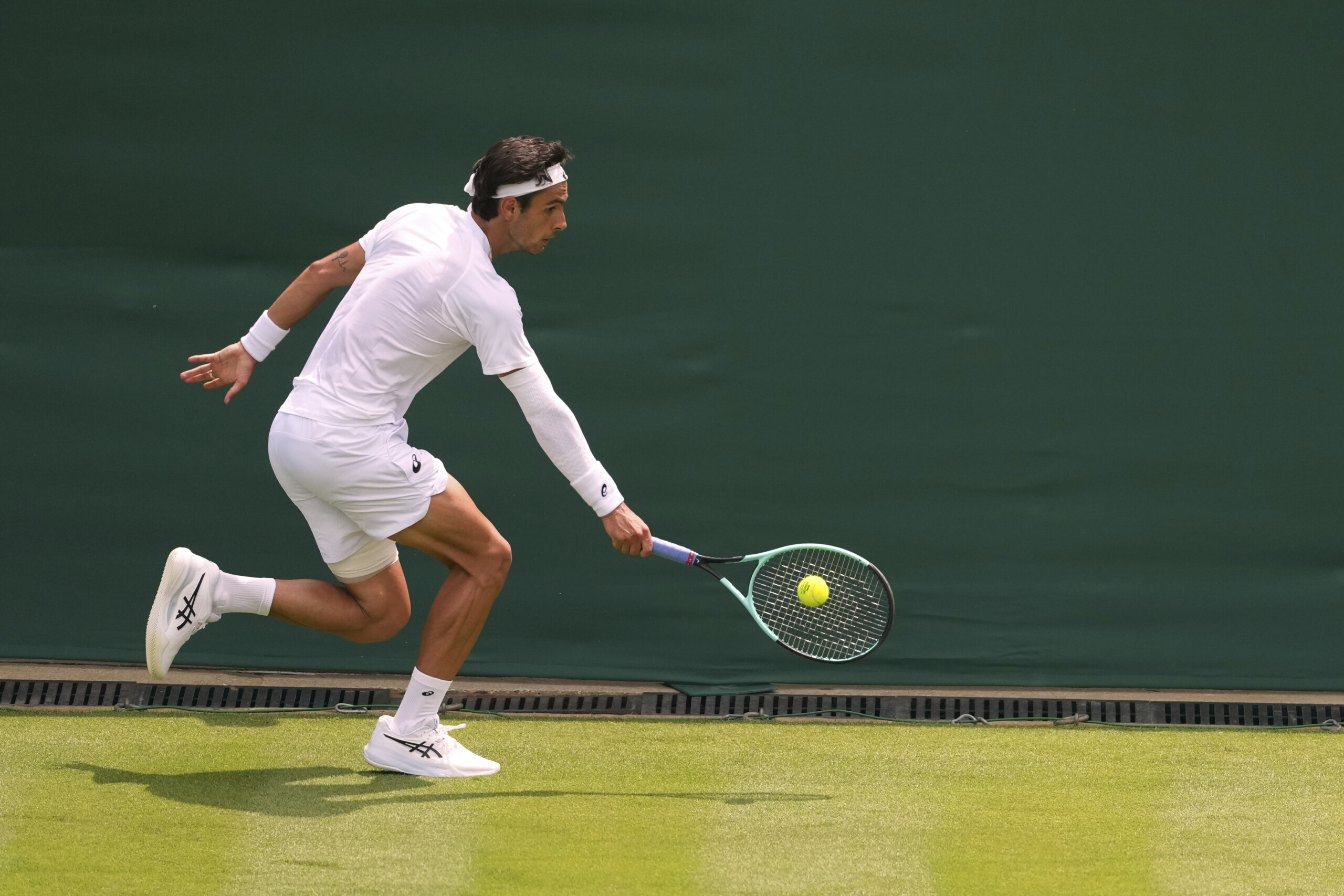 wimbledon musetti out in his debut against basilashvili scaled