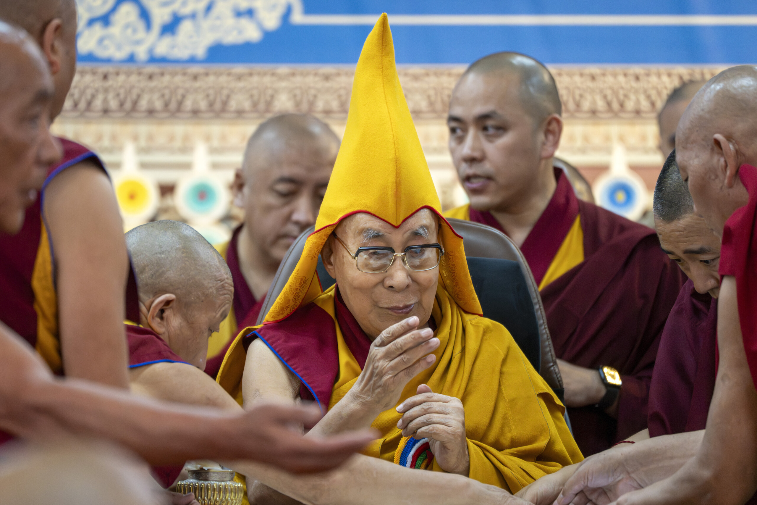 current dalai lama announces that he will not be the last scaled