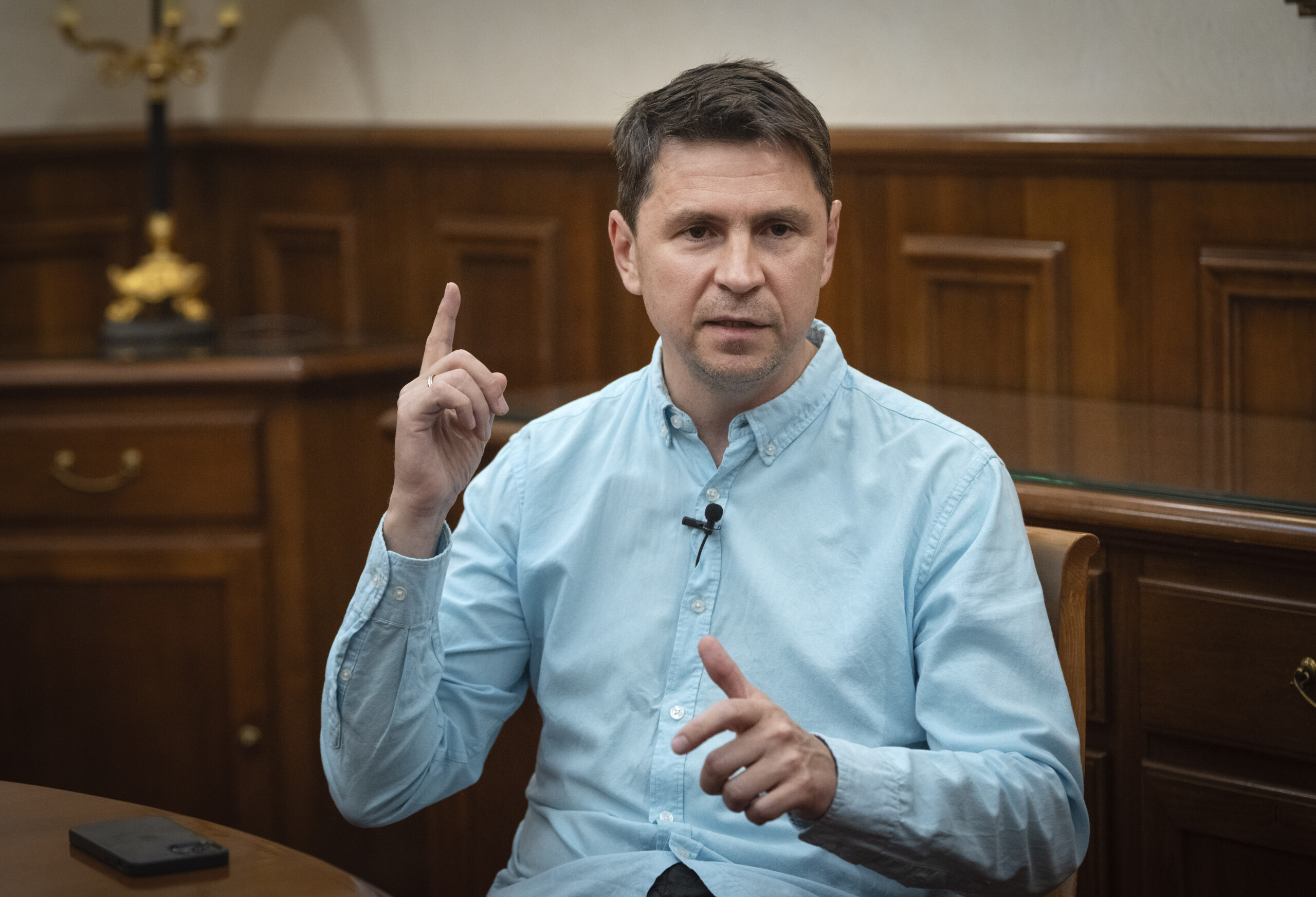 ukraine podolyak us arms deliveries continue it would be inhumane to stop them scaled