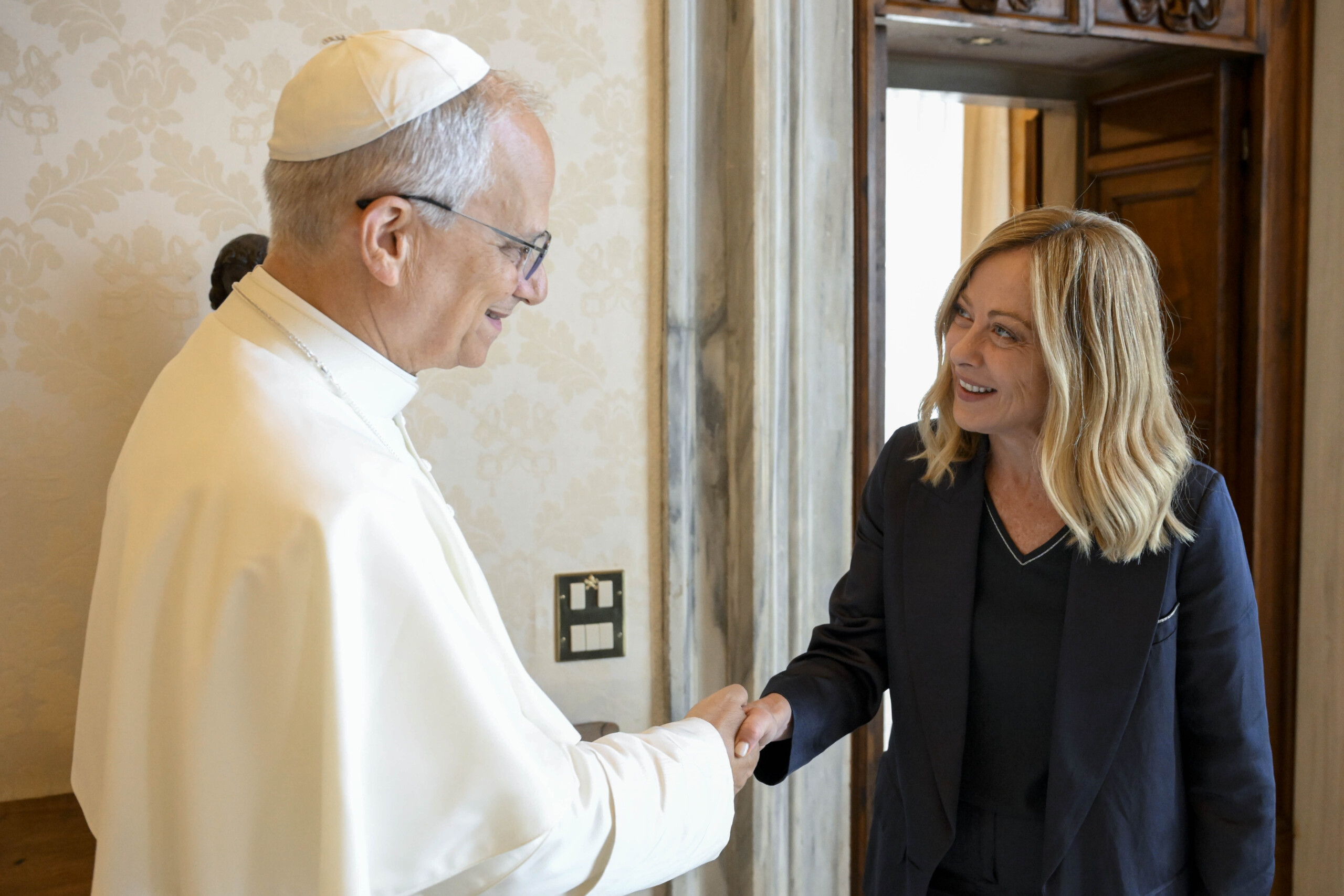 vatican pope leo xiv welcomes meloni very pleased scaled