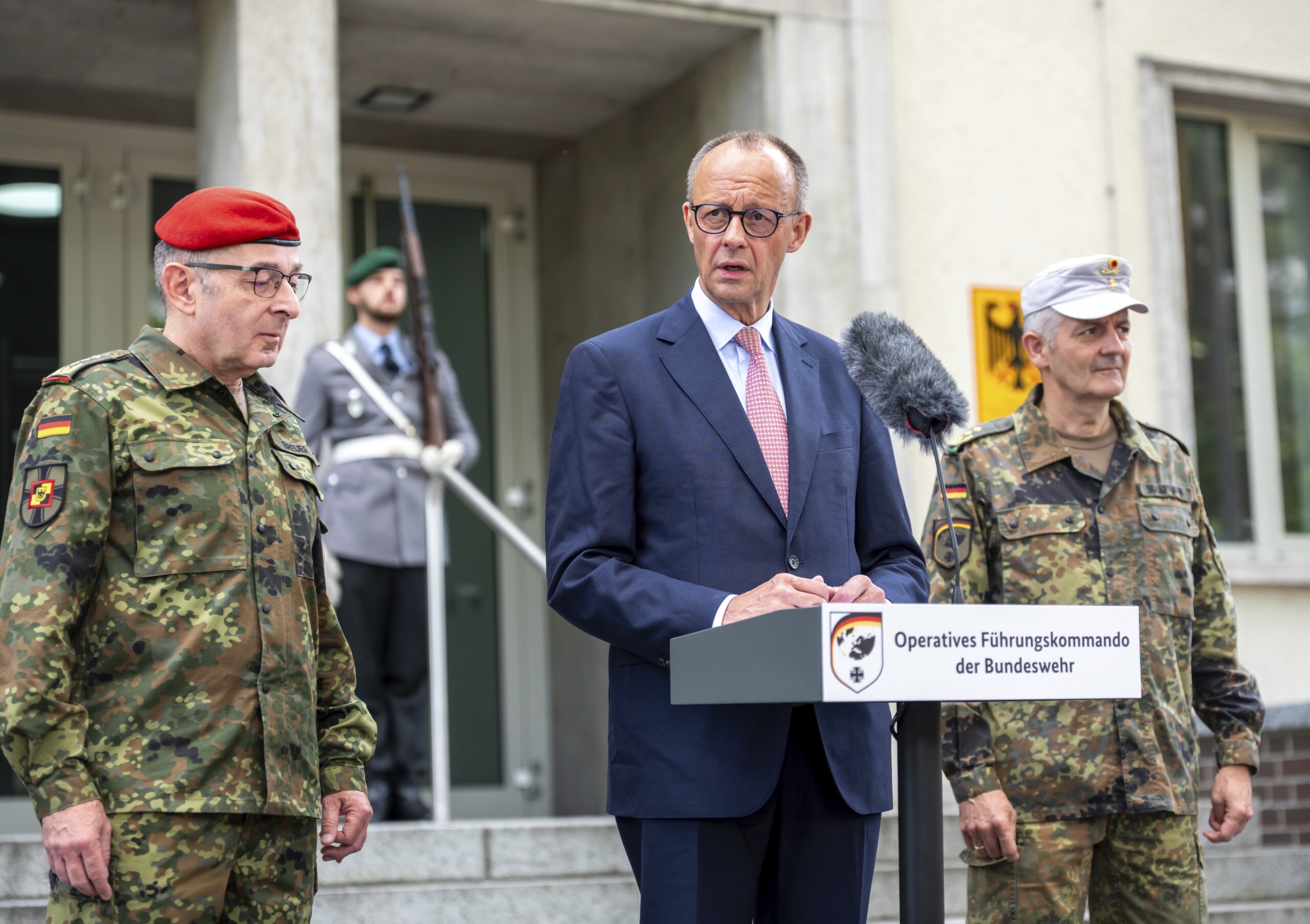 ukraine bild berlin works with us to provide patriot systems to kiev scaled