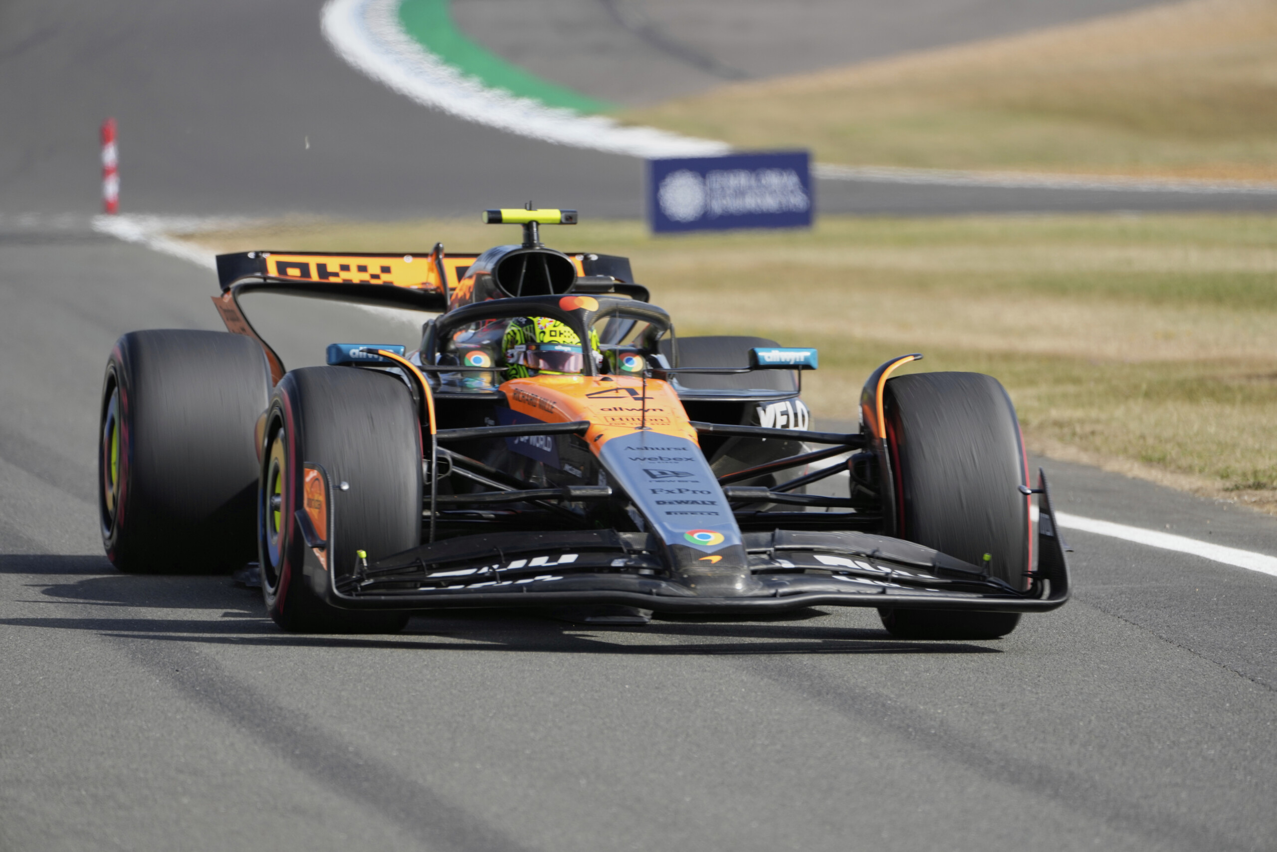 f1 british gp norris ahead of leclerc and hamilton in fp2 scaled