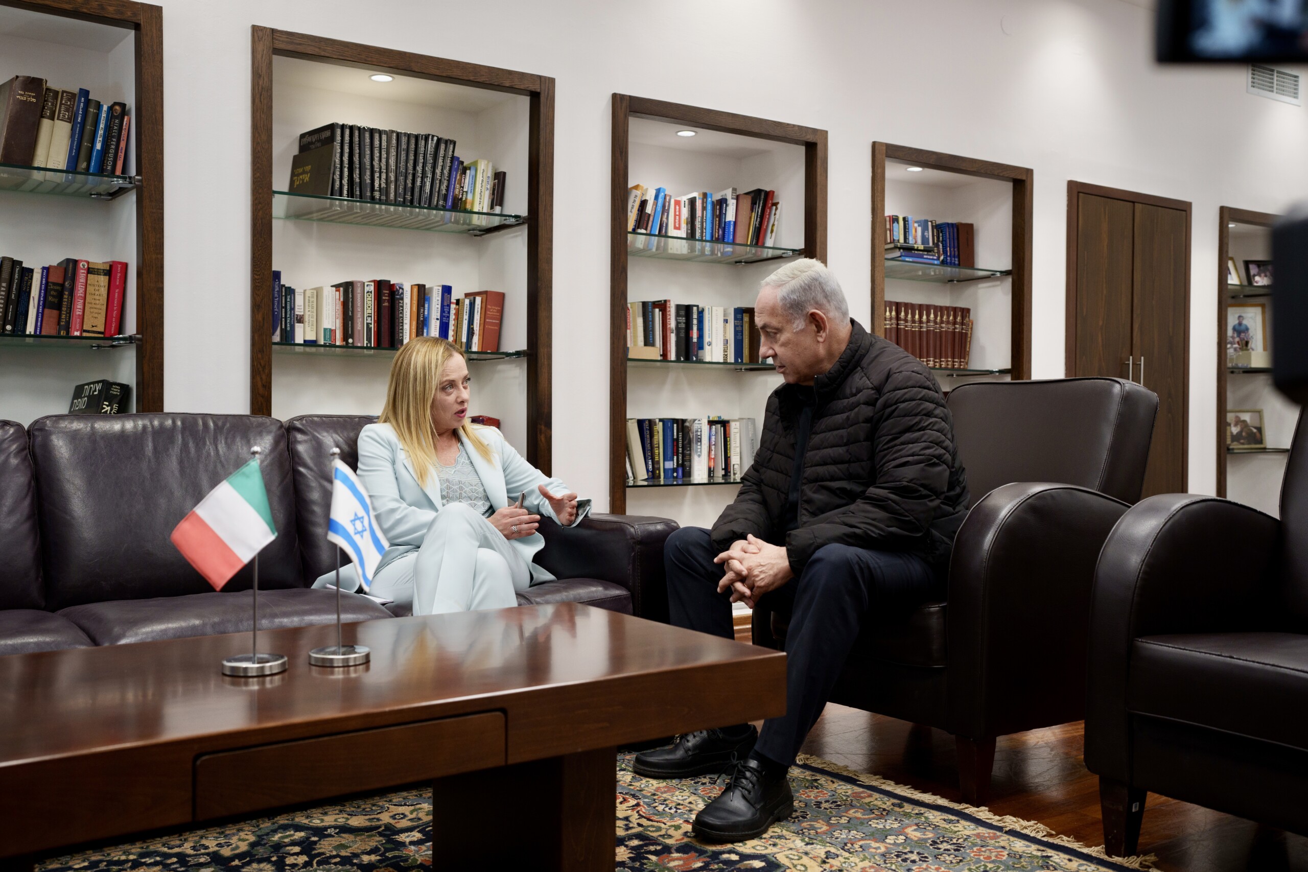 meloni speaks with netanyahu and qatar emir urgent ceasefire needed in gaza scaled