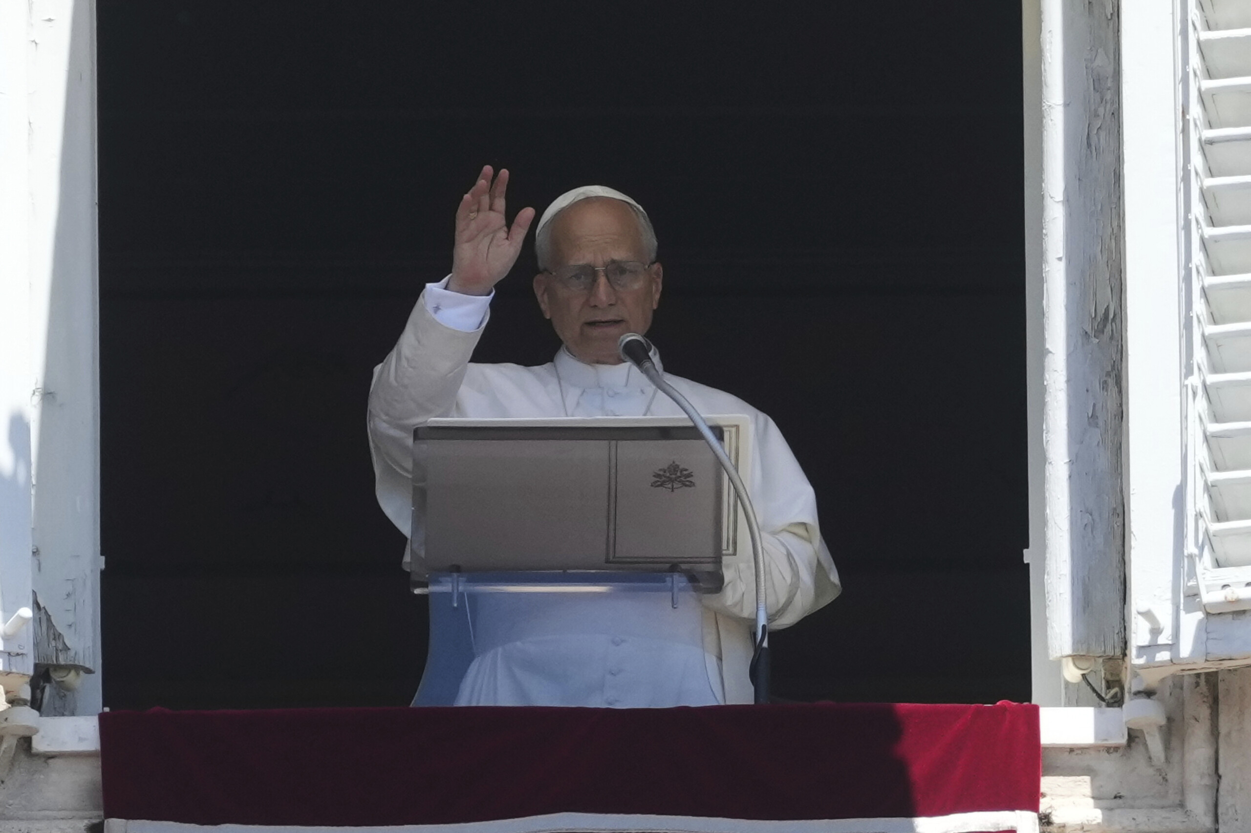 pope peace is the desire of all peoples leaders must replace violence with dialogue scaled