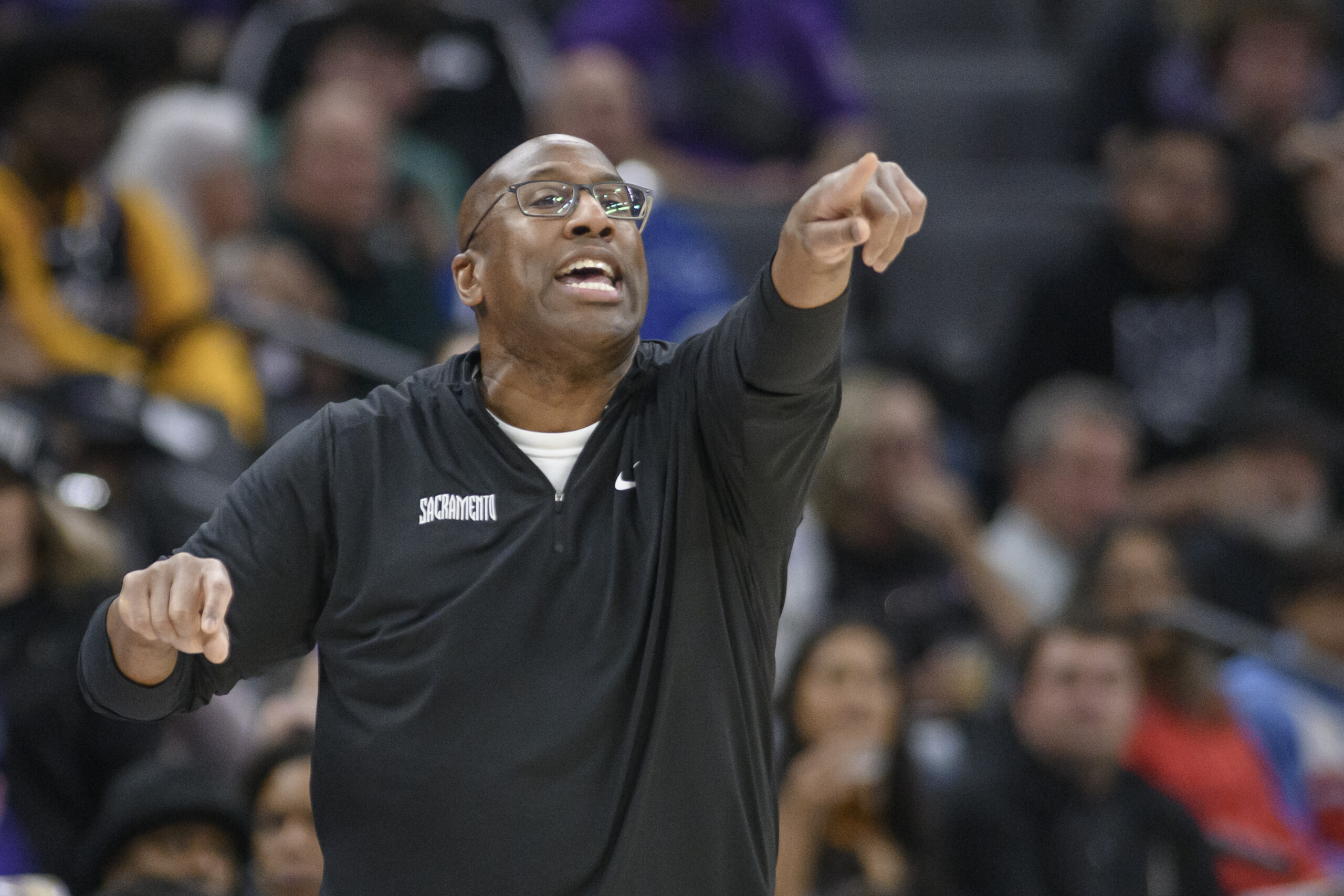nba mike brown new coach for new york banchero renews with orlando scaled