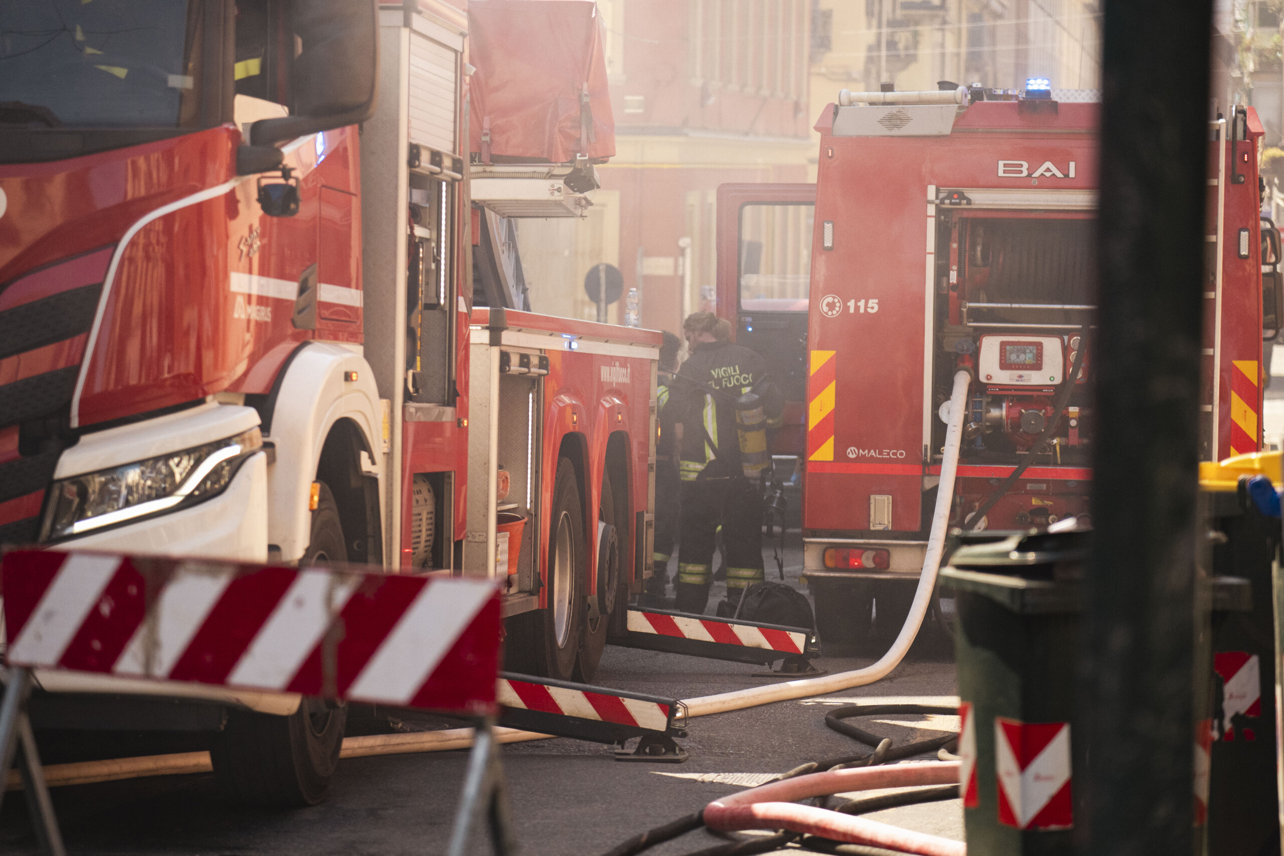 castiglione della pescaia fire at a campsite 600 people evacuated scaled