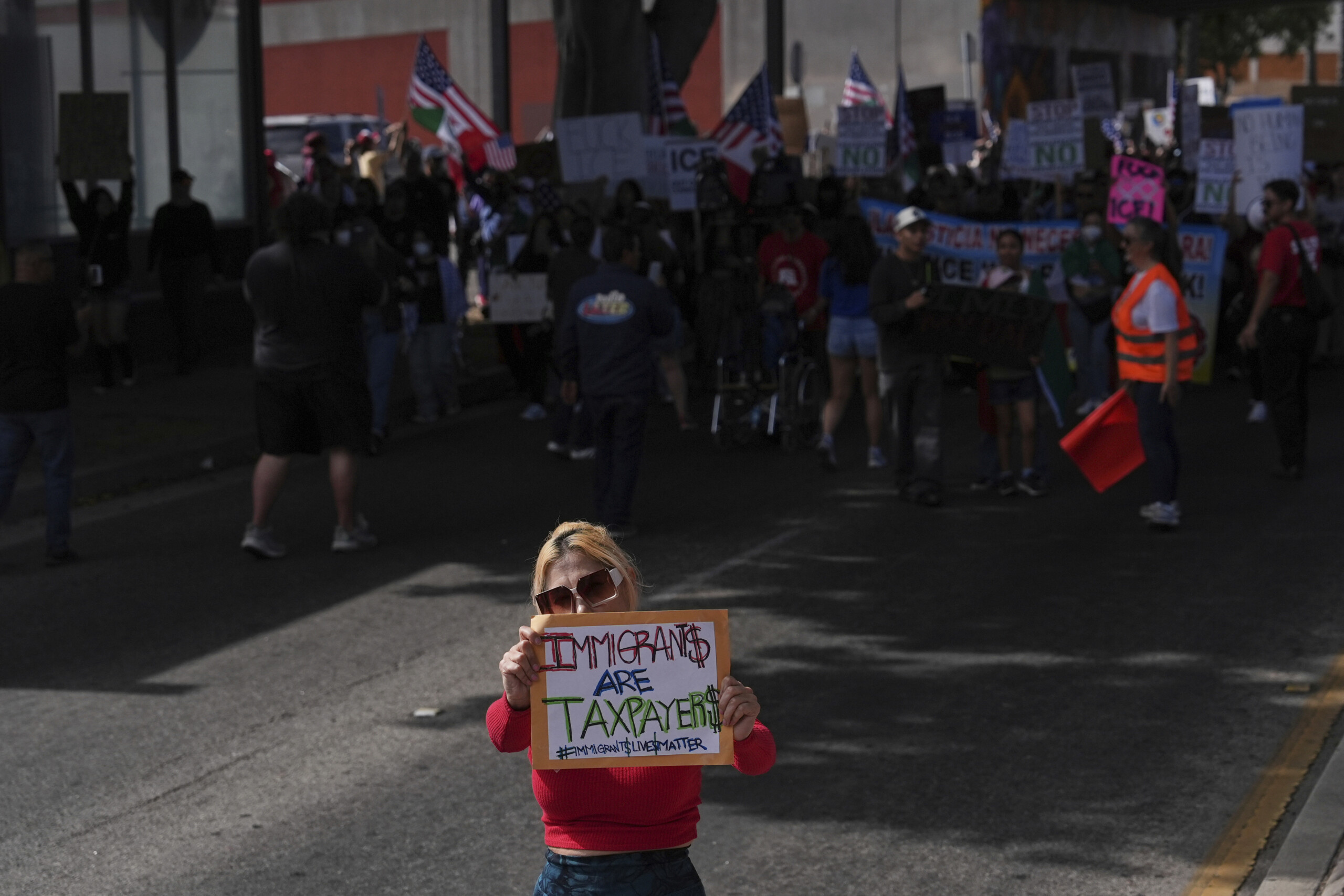 usa federal judge orders trump to halt migrant detentions and arrests scaled