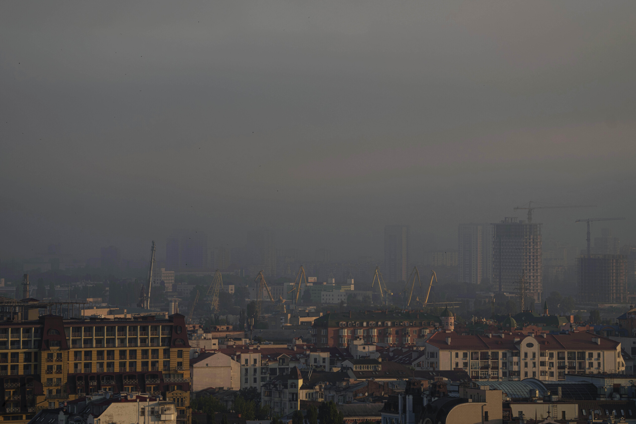 ukraine russian drone attack overnight in kyiv at least one dead scaled
