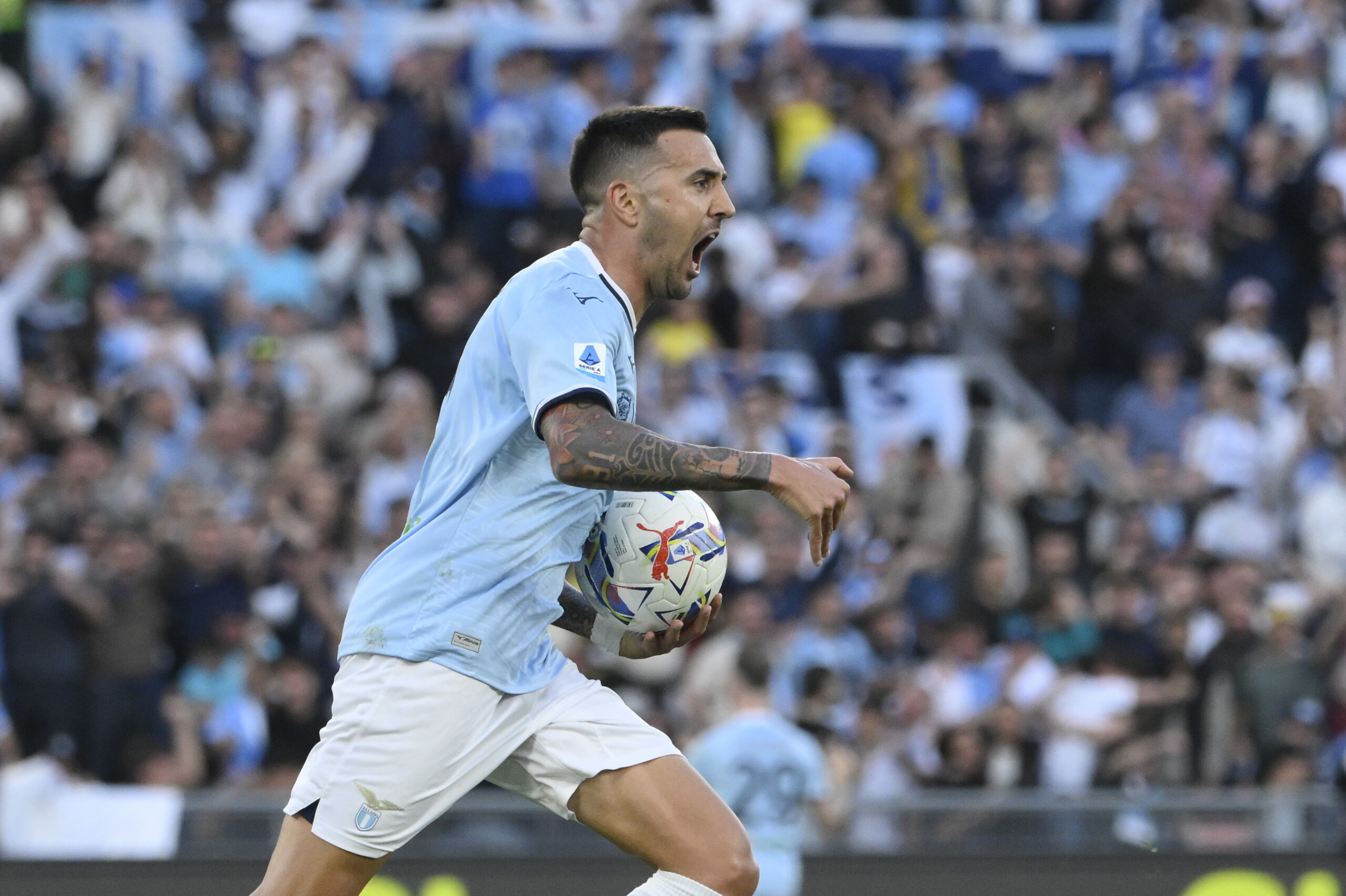 football theft at matias vecinos home in rome scaled