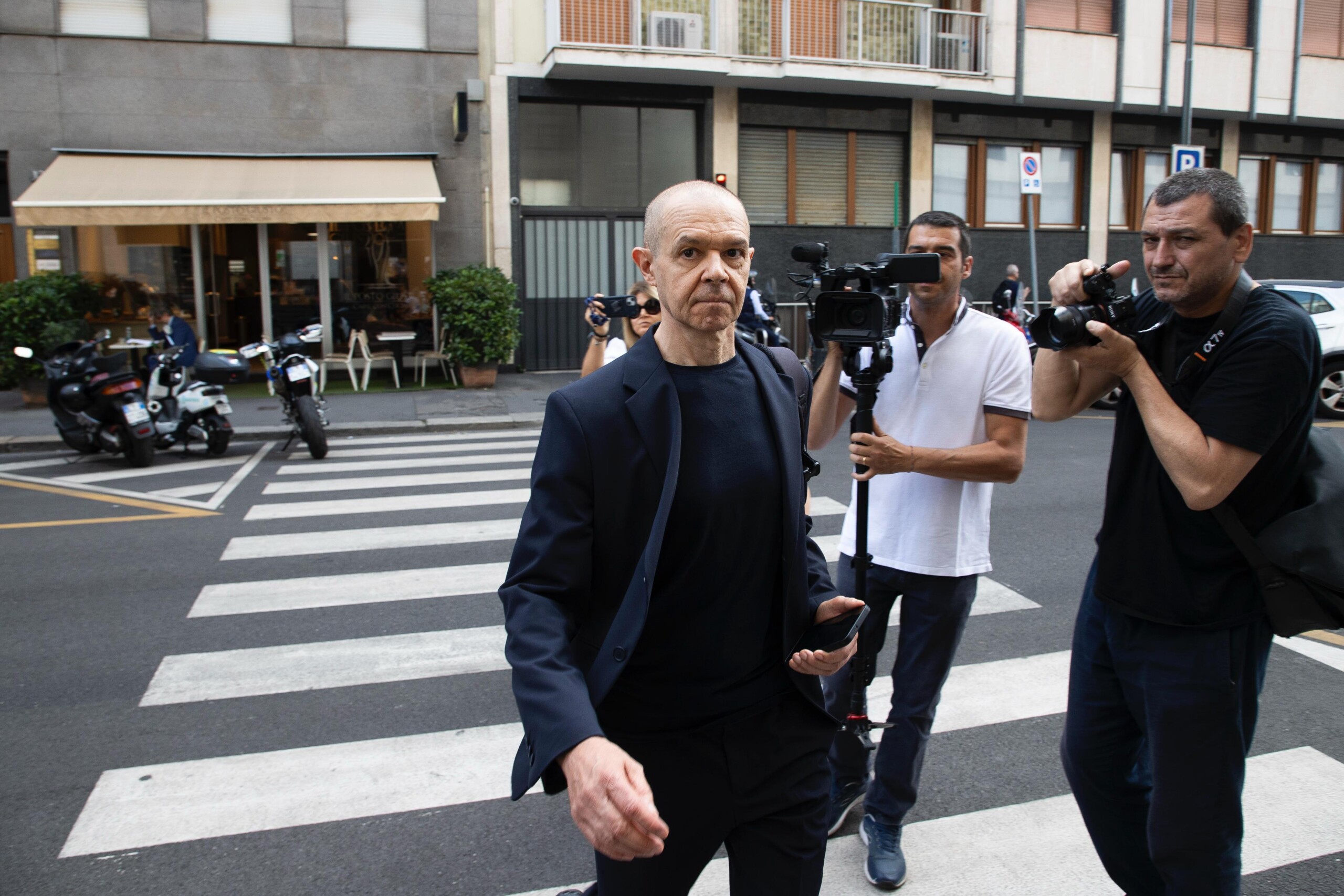 urban planning investigation in milan marinoni does not respond to investigating magistrate there was no system scaled