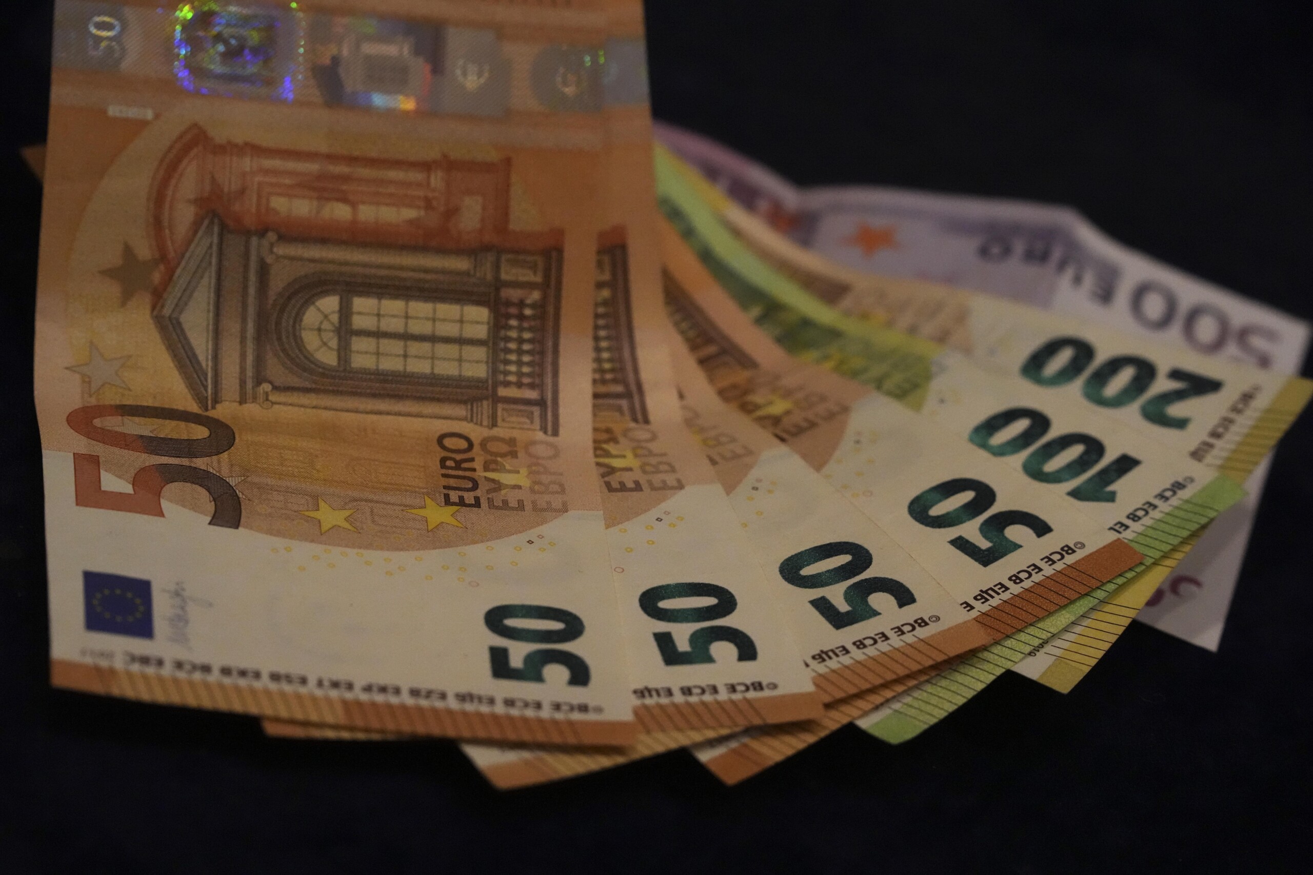 labour avs proposes unblock salaries bill automatic adjustment to inflation scaled